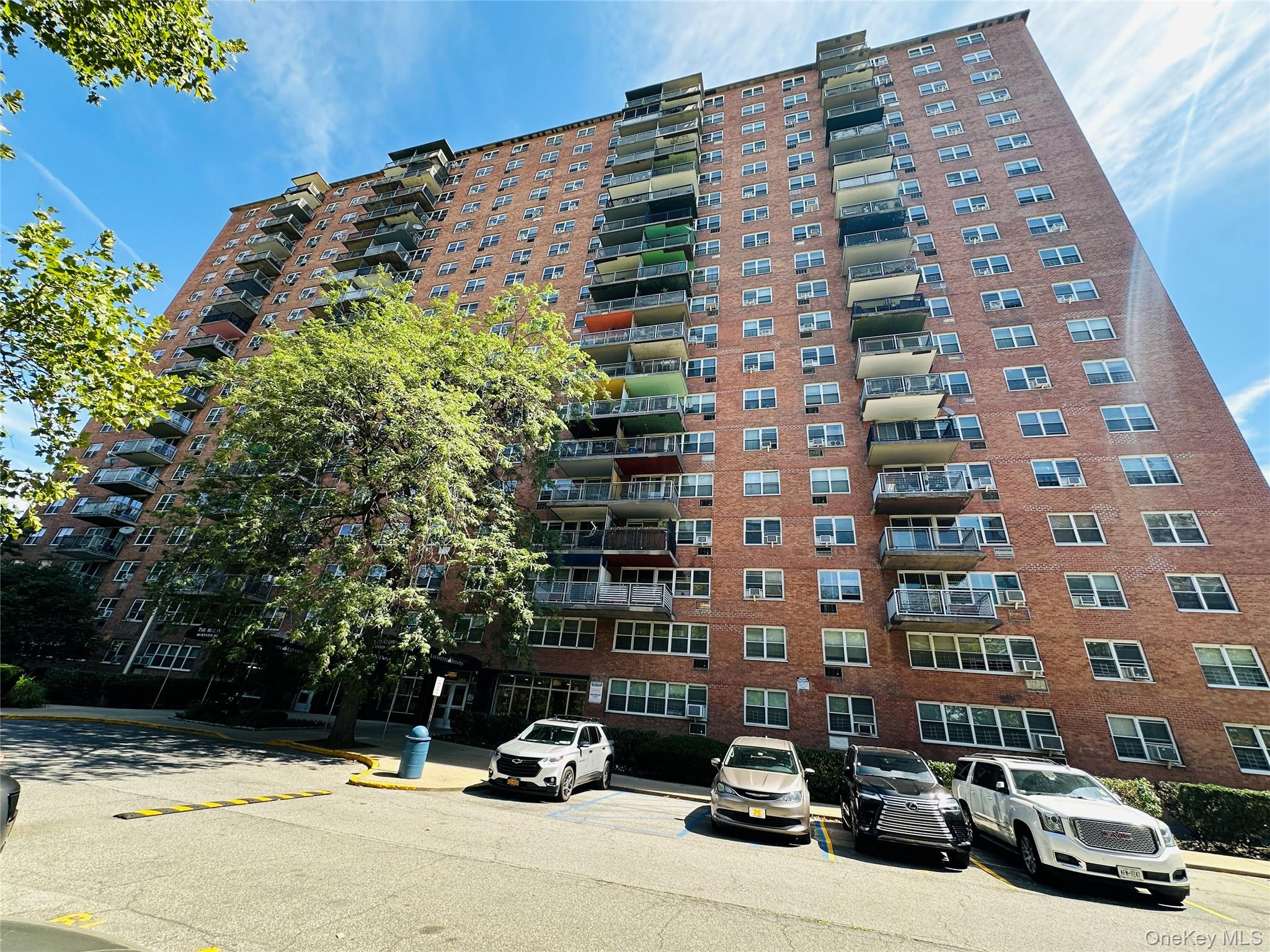 880 Boynton Avenue 8m Property Photo 1