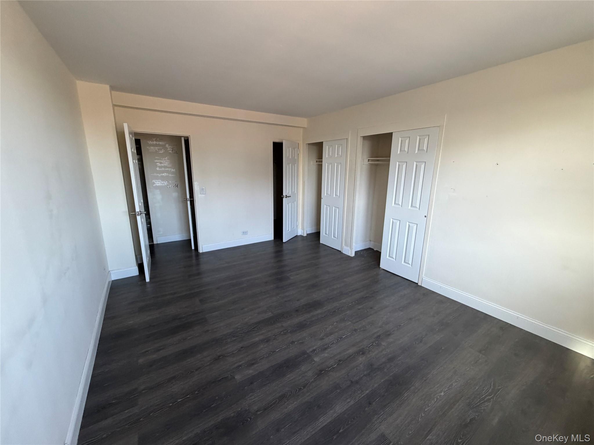 880 Boynton Avenue 8m Property Photo 8