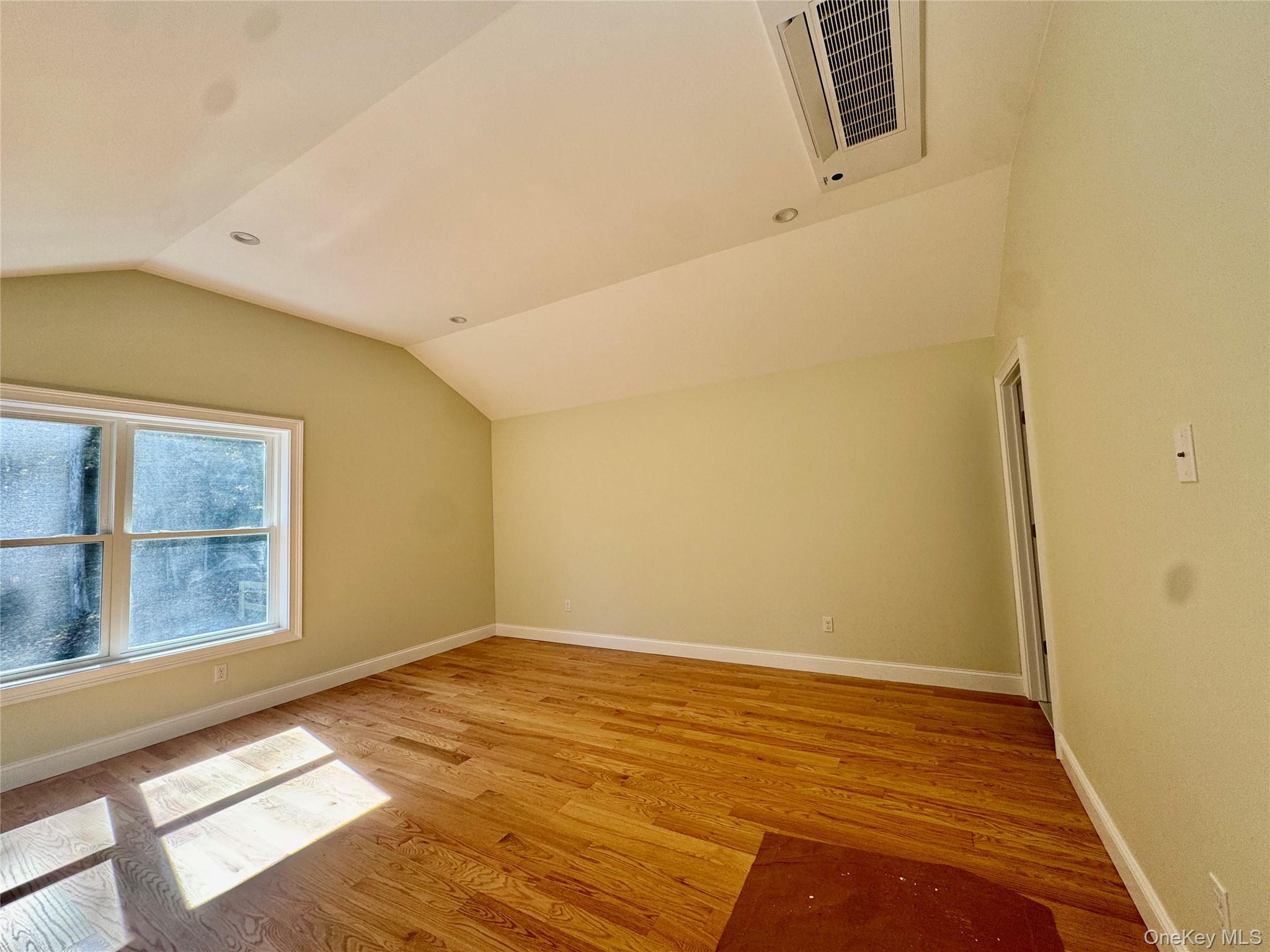 4 Webster Place Property Photo 9