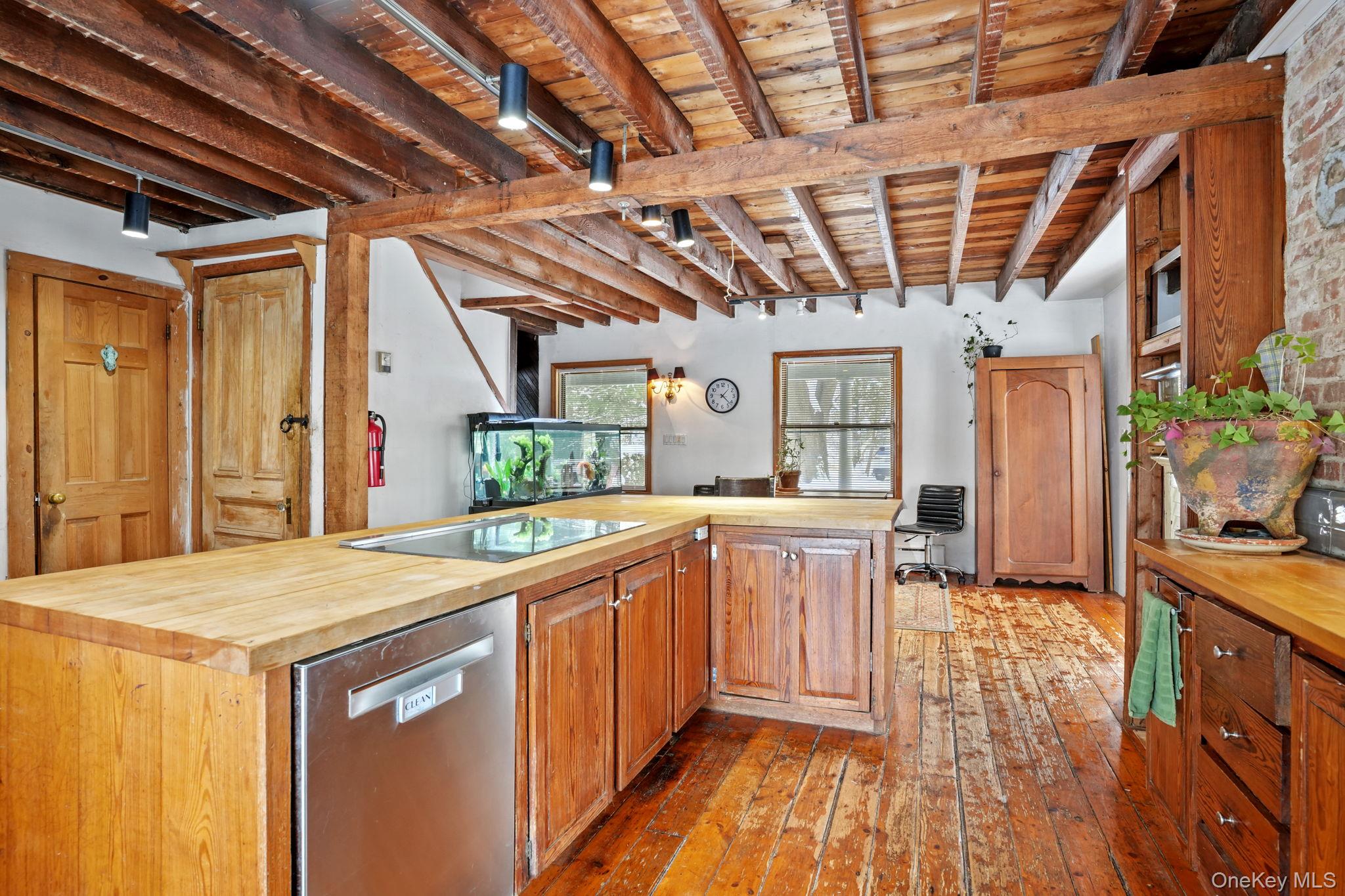 1780 Strawberry Road Property Photo 14