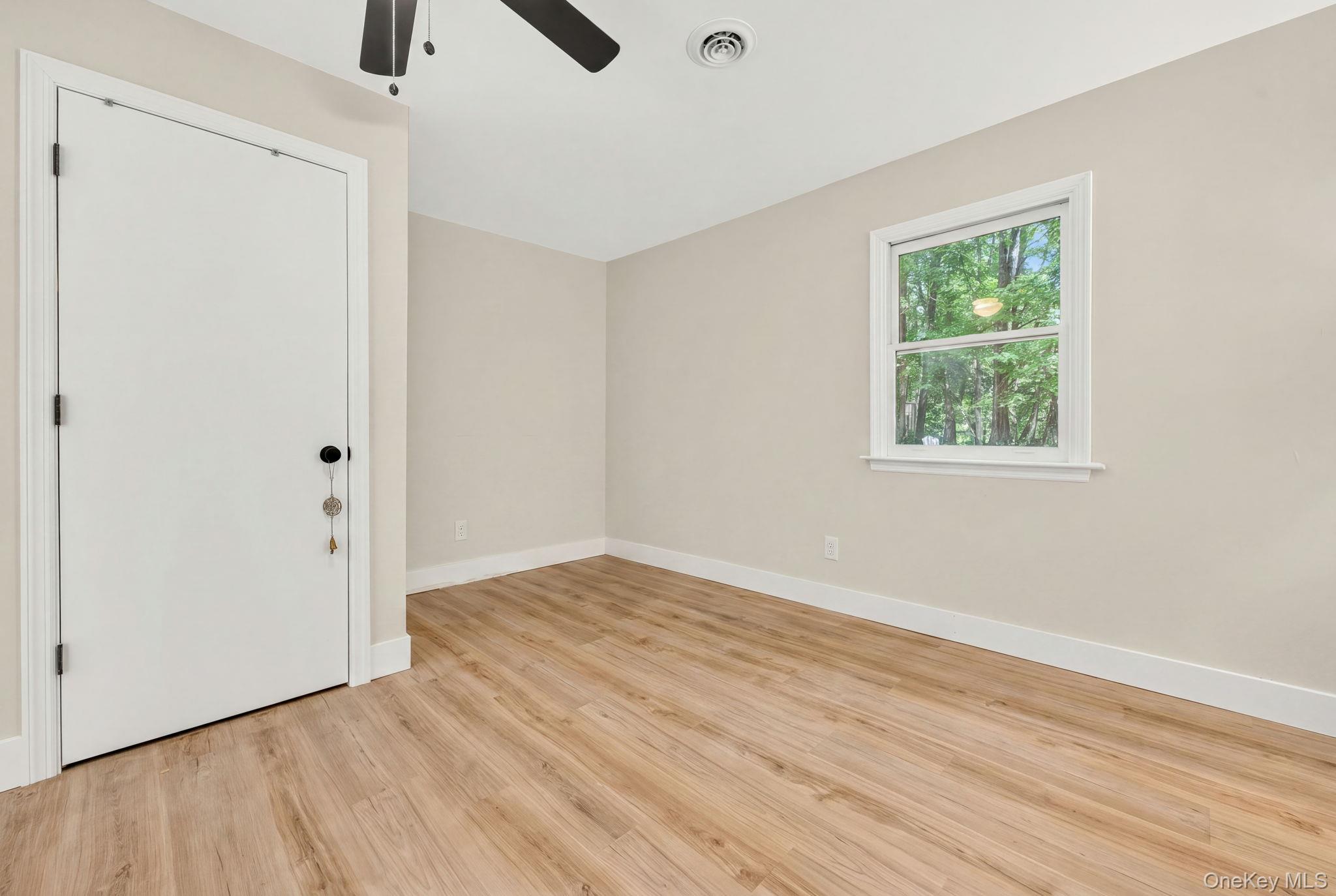 5 Lazy Brook Lane Property Photo 15