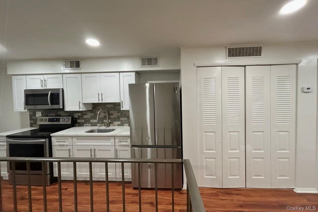 200 Hilton Avenue 66 Property Photo 4