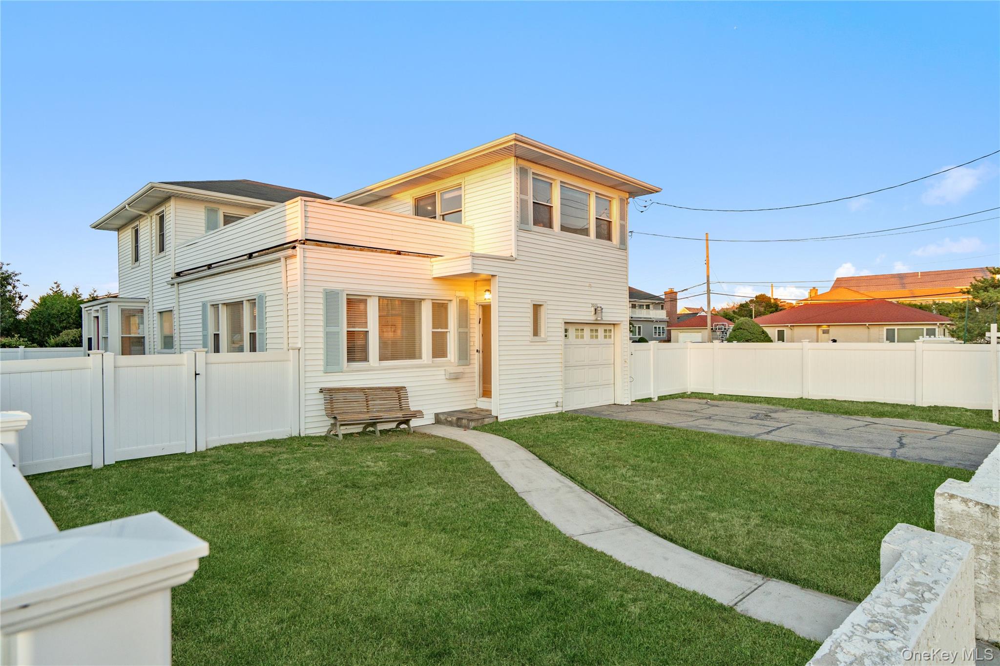 2000 Ocean Boulevard Property Photo 3