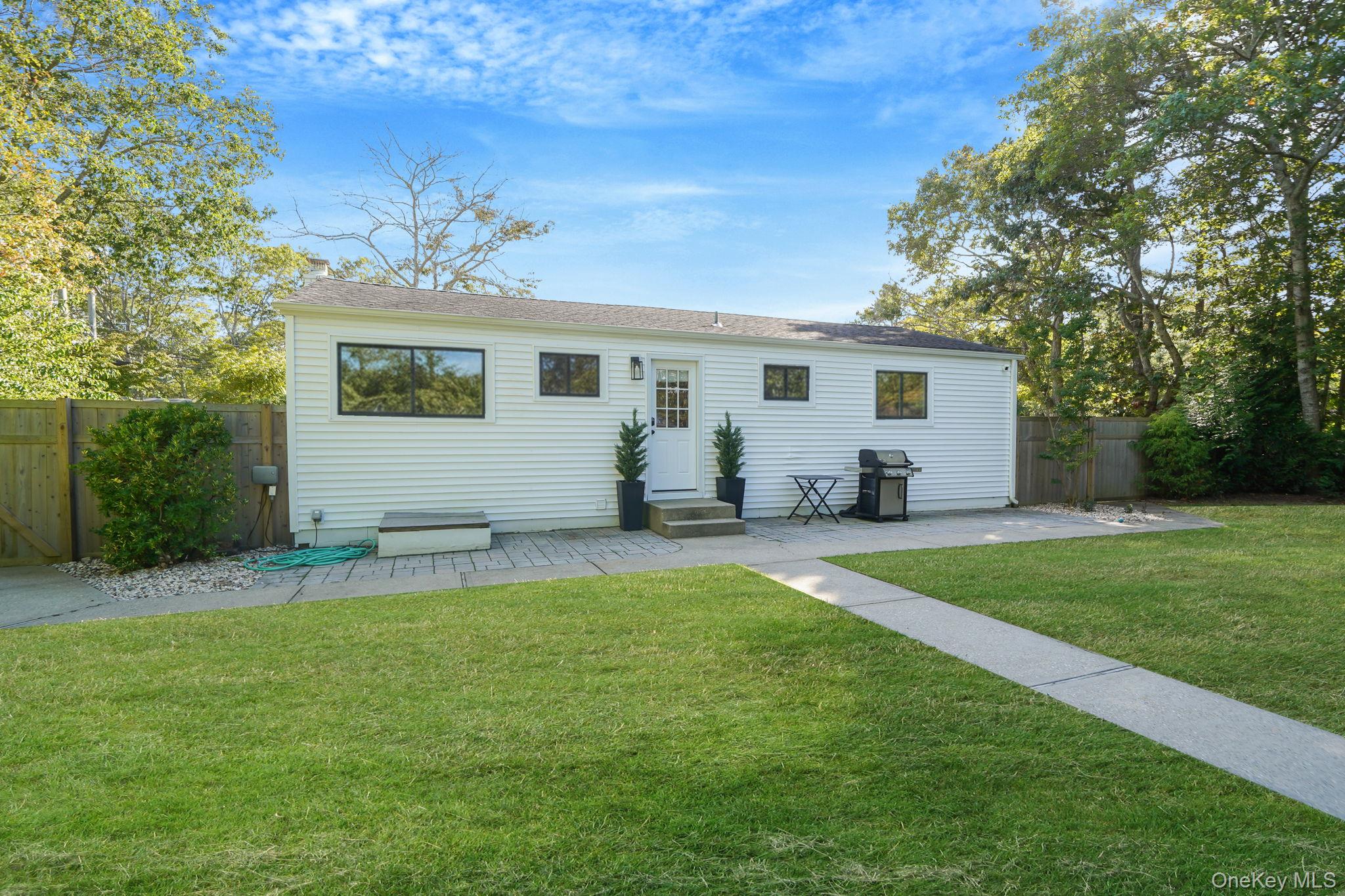 138 W Tiana Road Property Photo 16