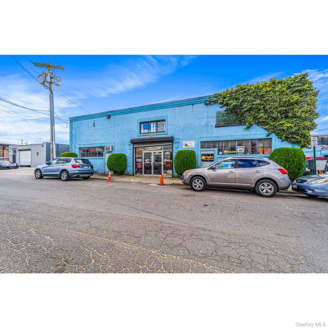 75 Windsor Avenue Property Photo 1