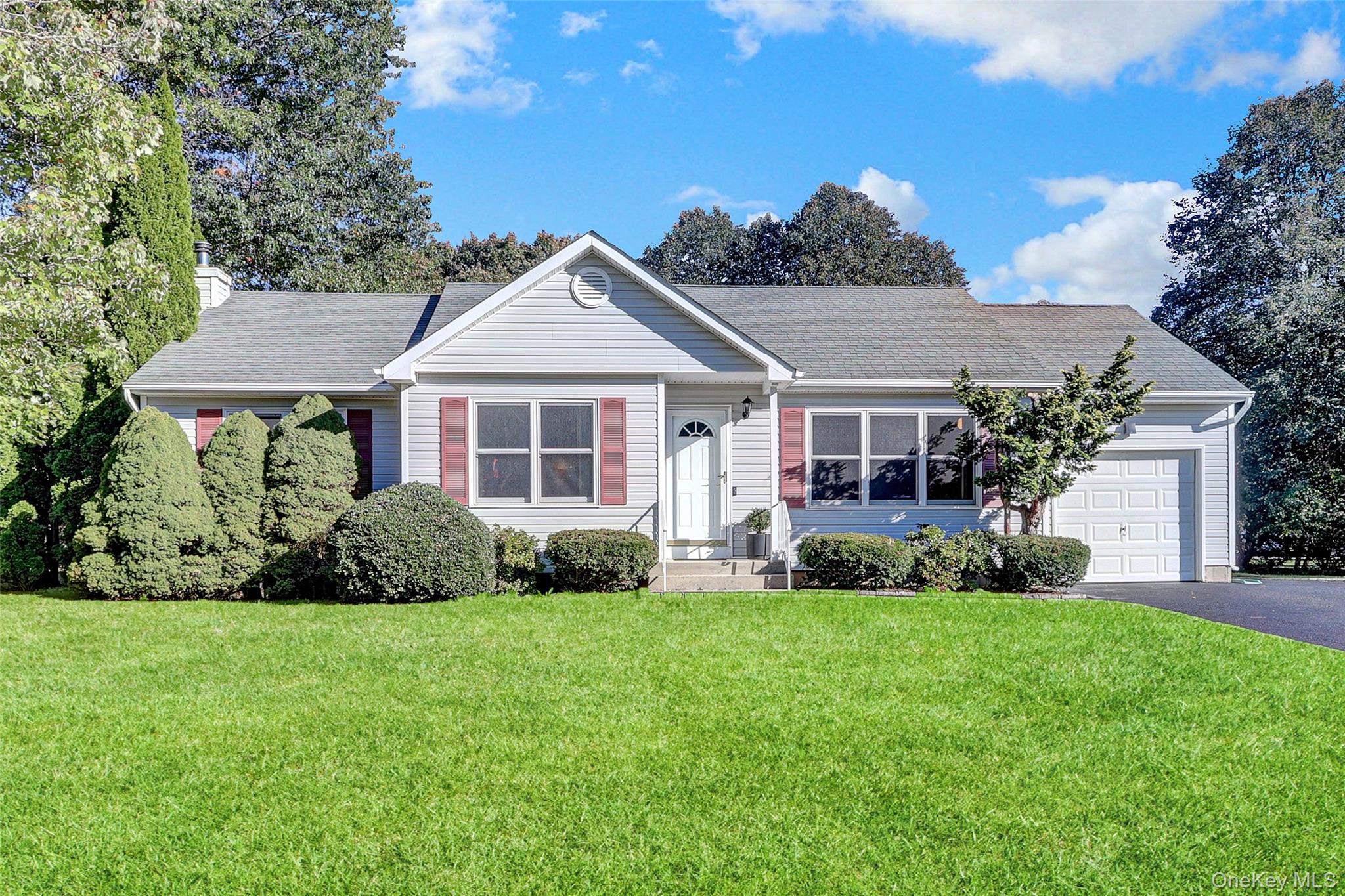 230 Baywood Drive Property Photo 1