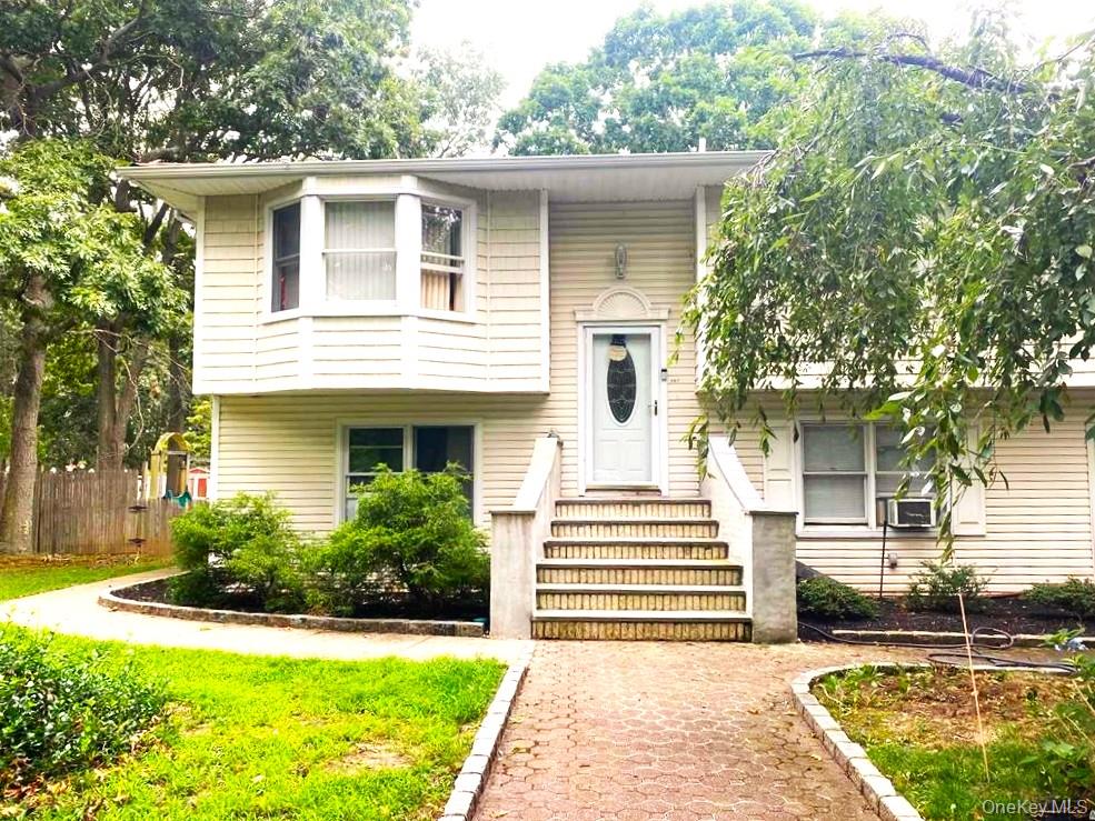 307 S Bicycle Path Property Photo 1