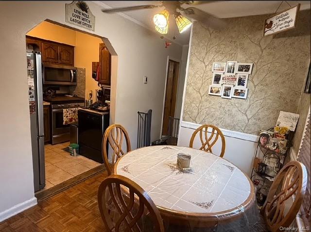 258 Davis Avenue Property Photo 5