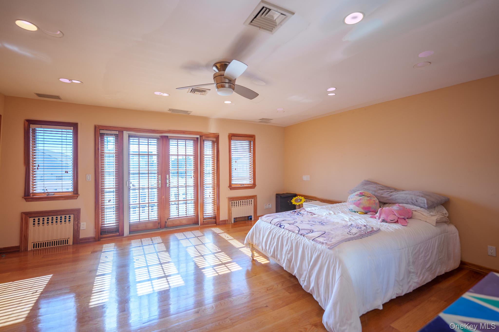 51 Bay Street Property Photo 20