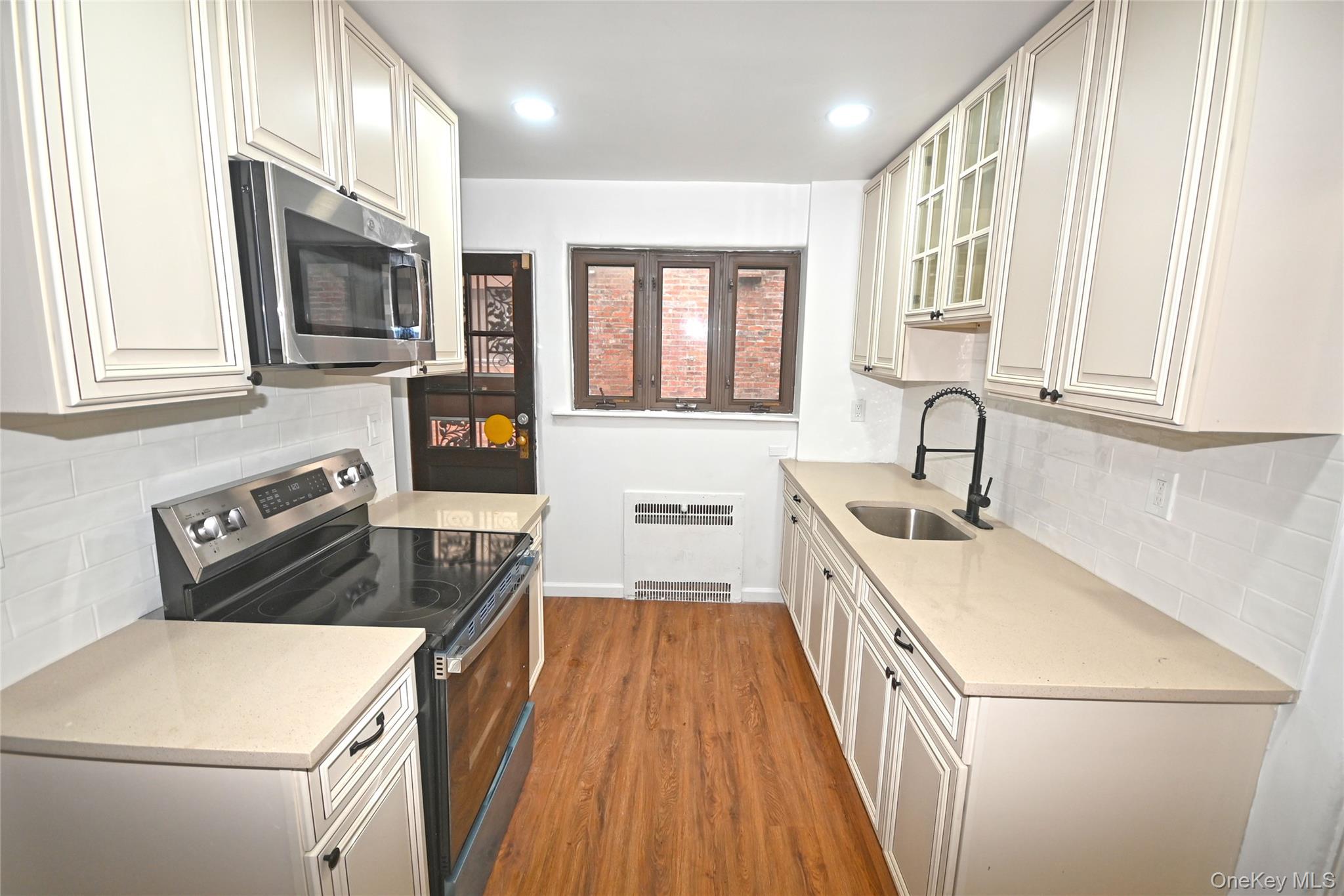 112-13 178th Street Property Photo 13