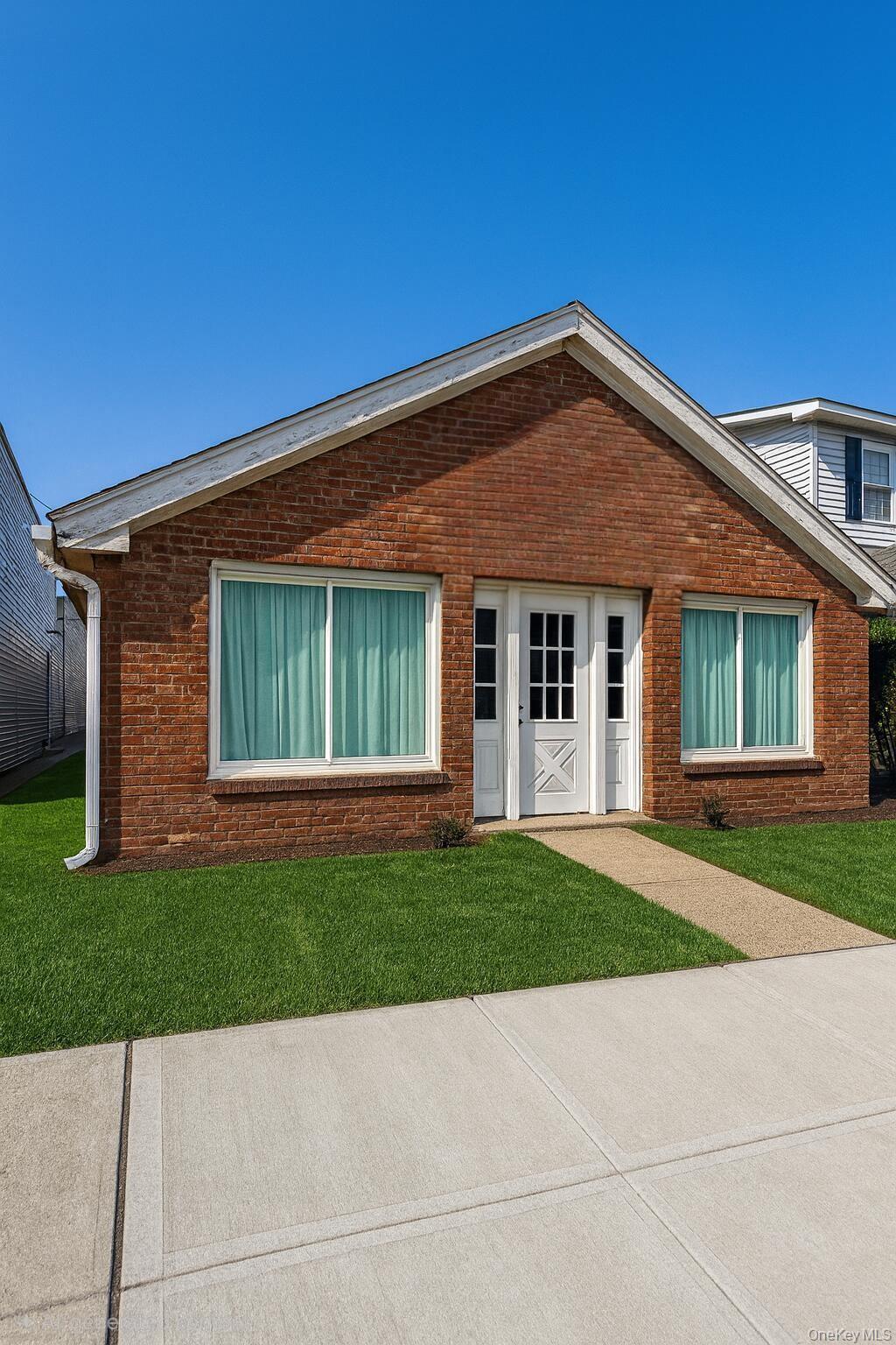 3579 Merrick Road Property Photo 1