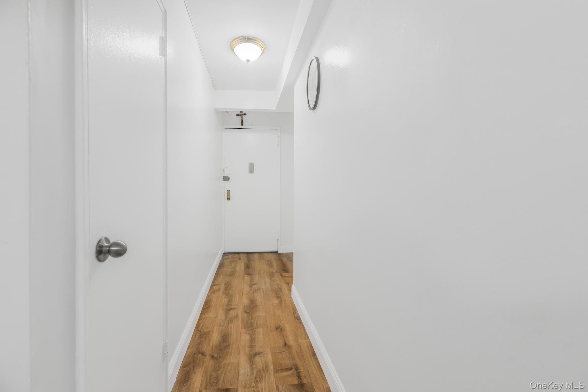 480 Riverdale Avenue 7l Property Photo 6