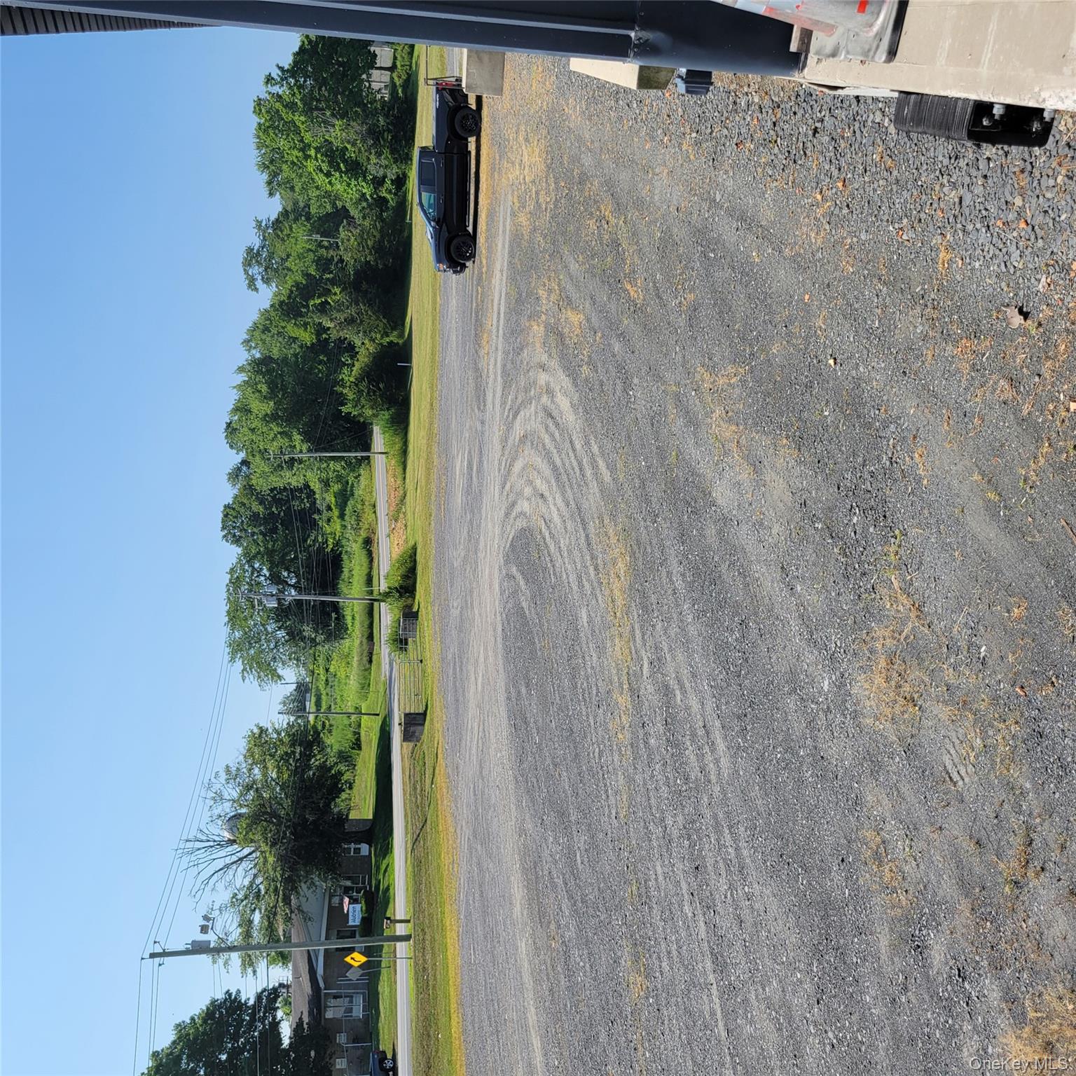 907 Pulaski Highway Property Photo 3