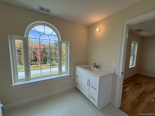 8 Jefferson Avenue Property Photo 24