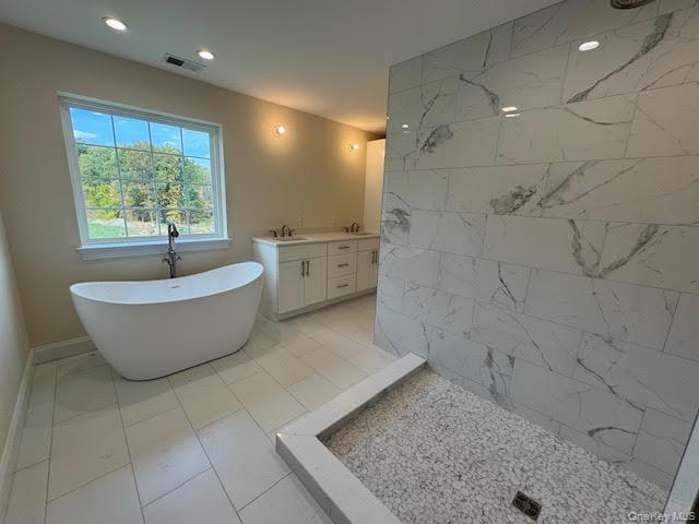 8 Jefferson Avenue Property Photo 28