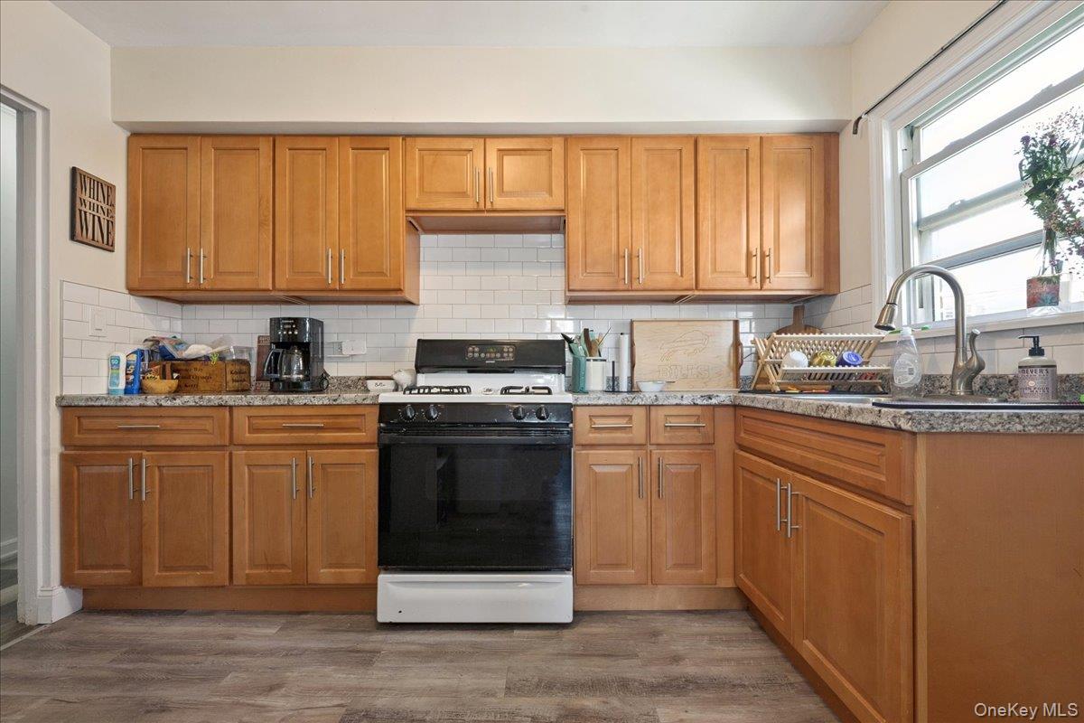 370 E Broadway Property Photo 10