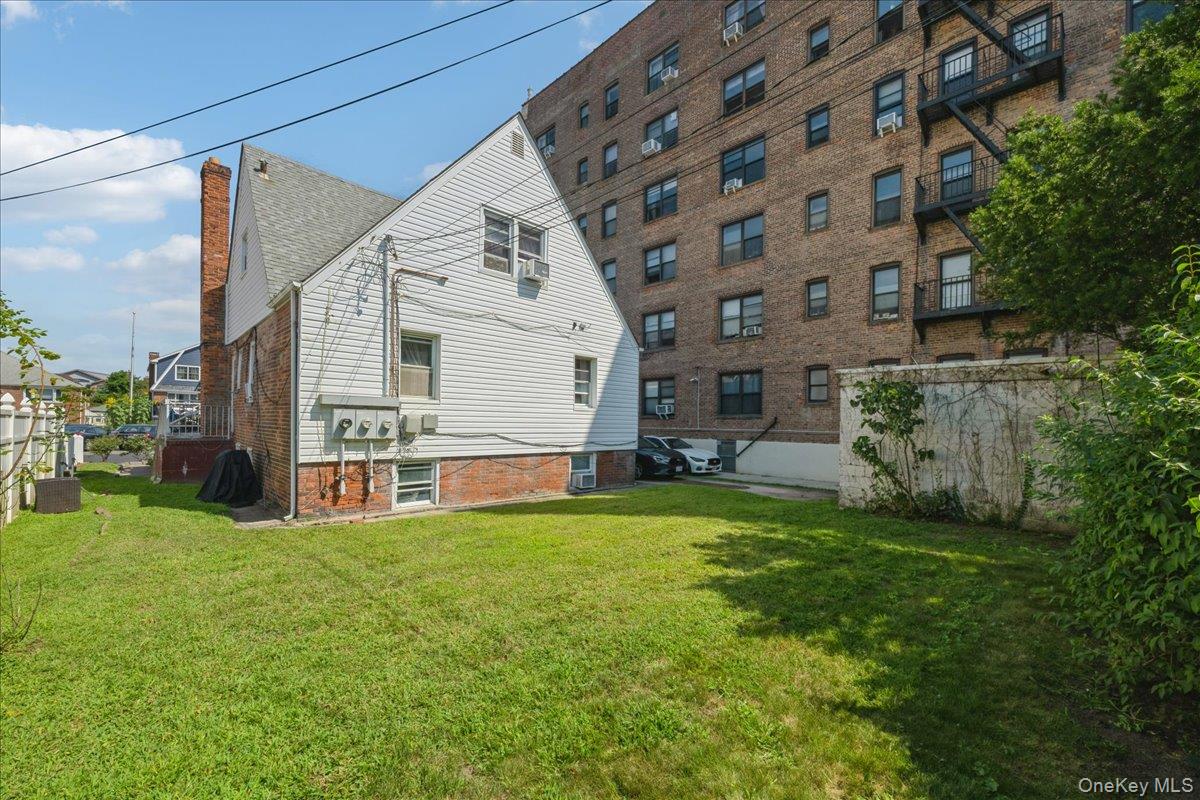 370 E Broadway Property Photo 23