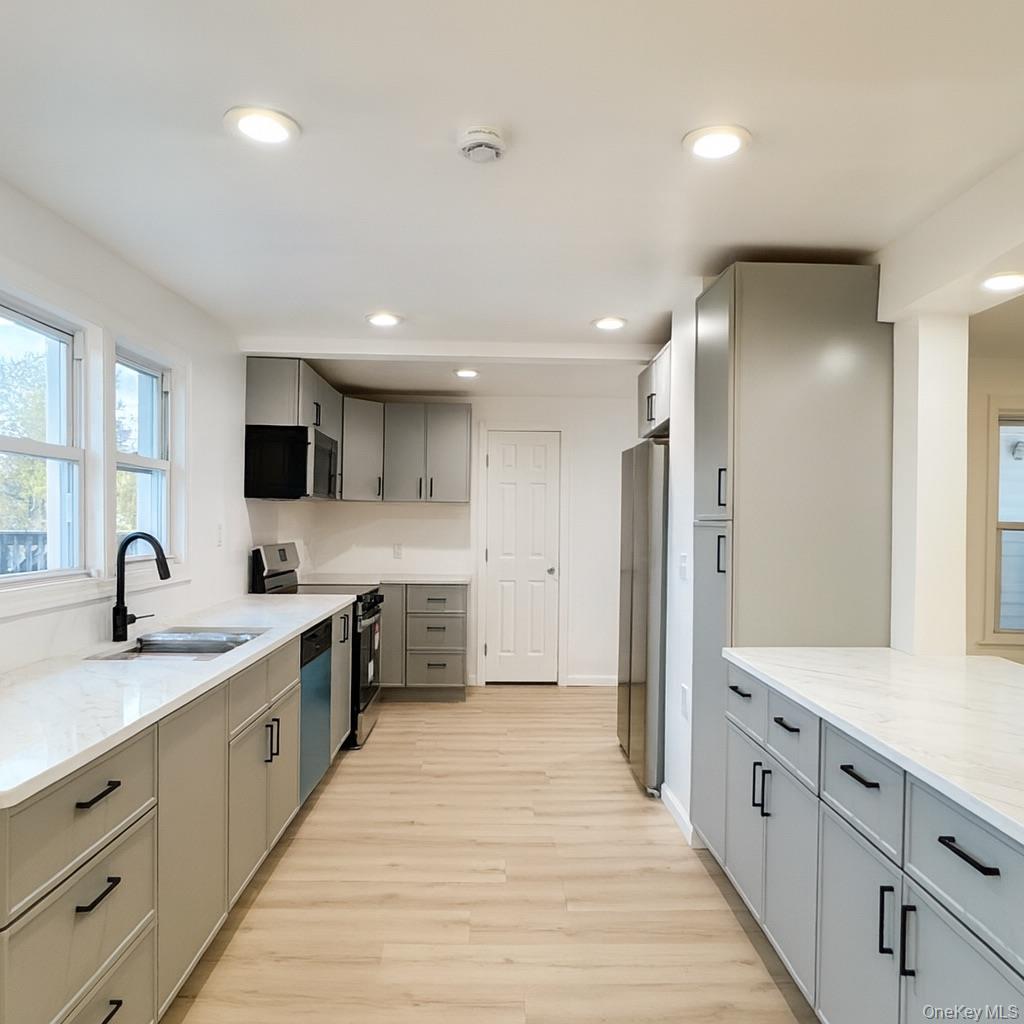 88 Cold Spring Road Property Photo 6