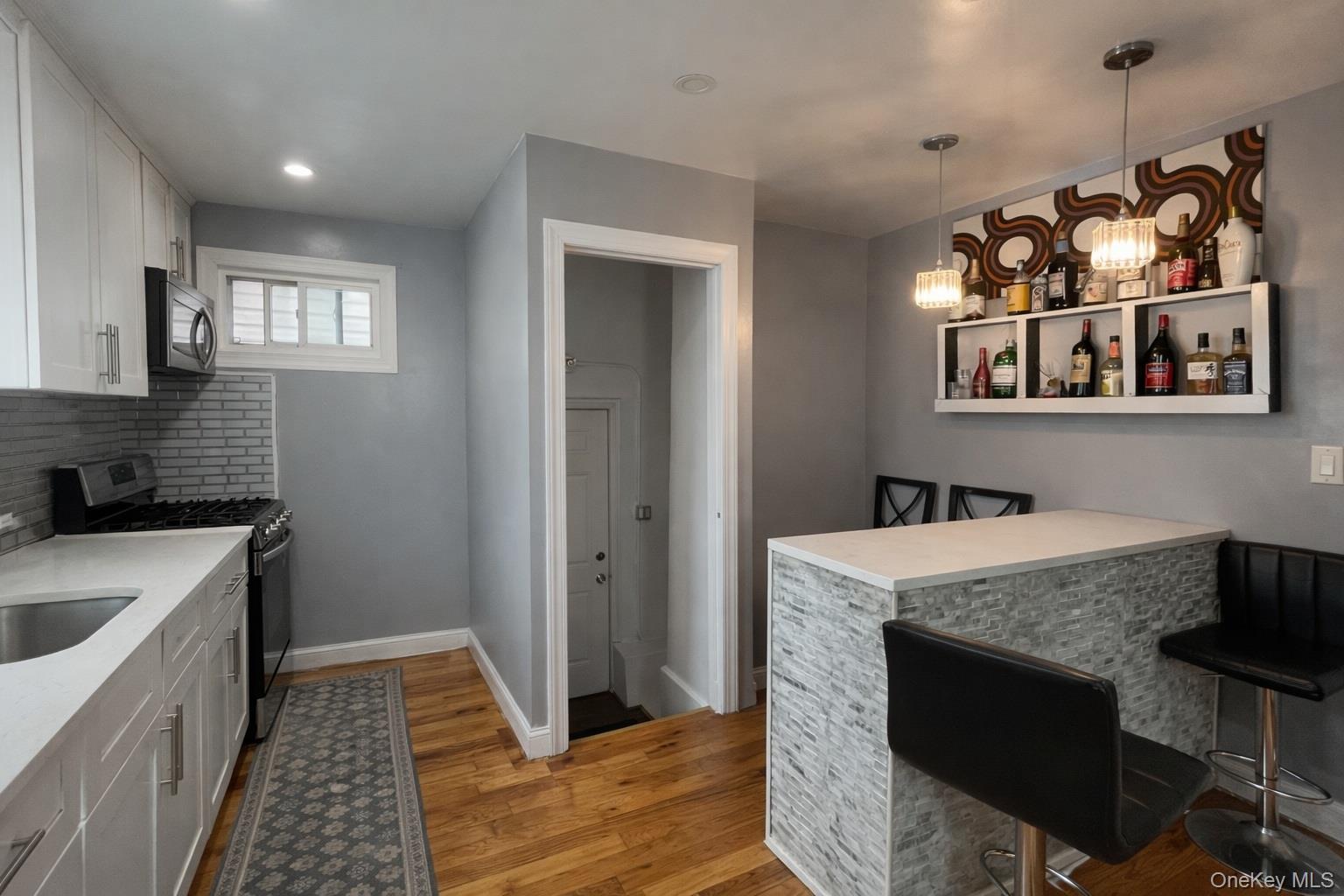 11906 147th Street Property Photo 6