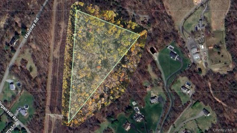 Maloney Rd Property Photo 1
