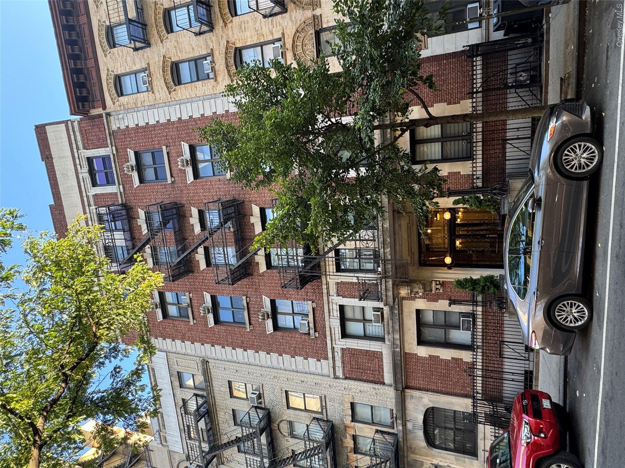 139 E 30th Street 3d Property Photo 1