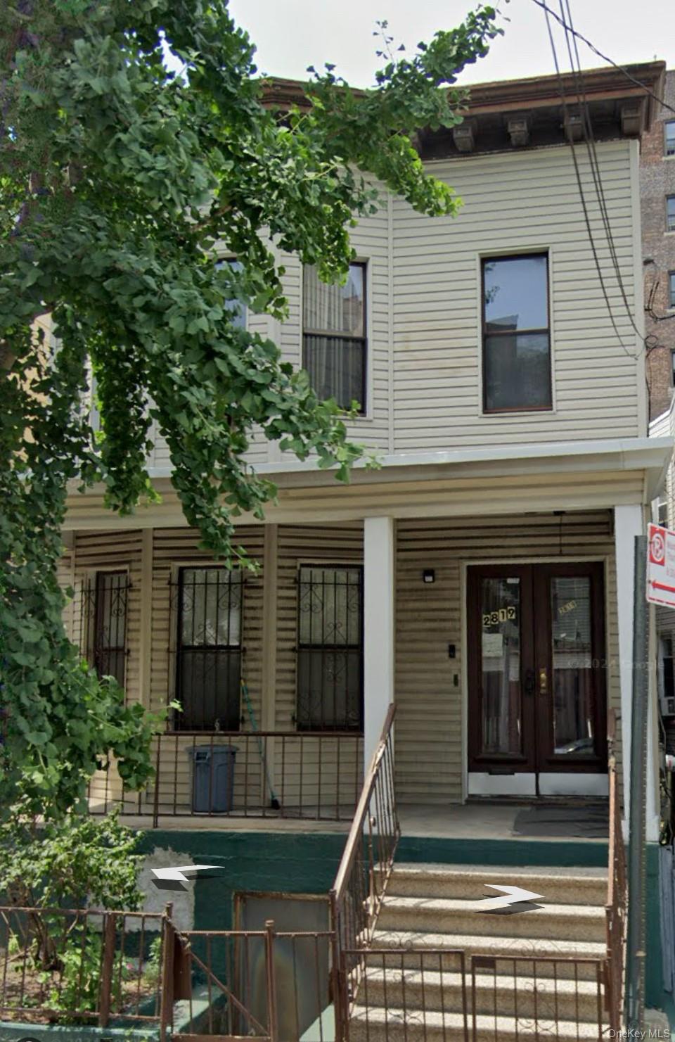 2819 Creston Avenue Property Photo 1