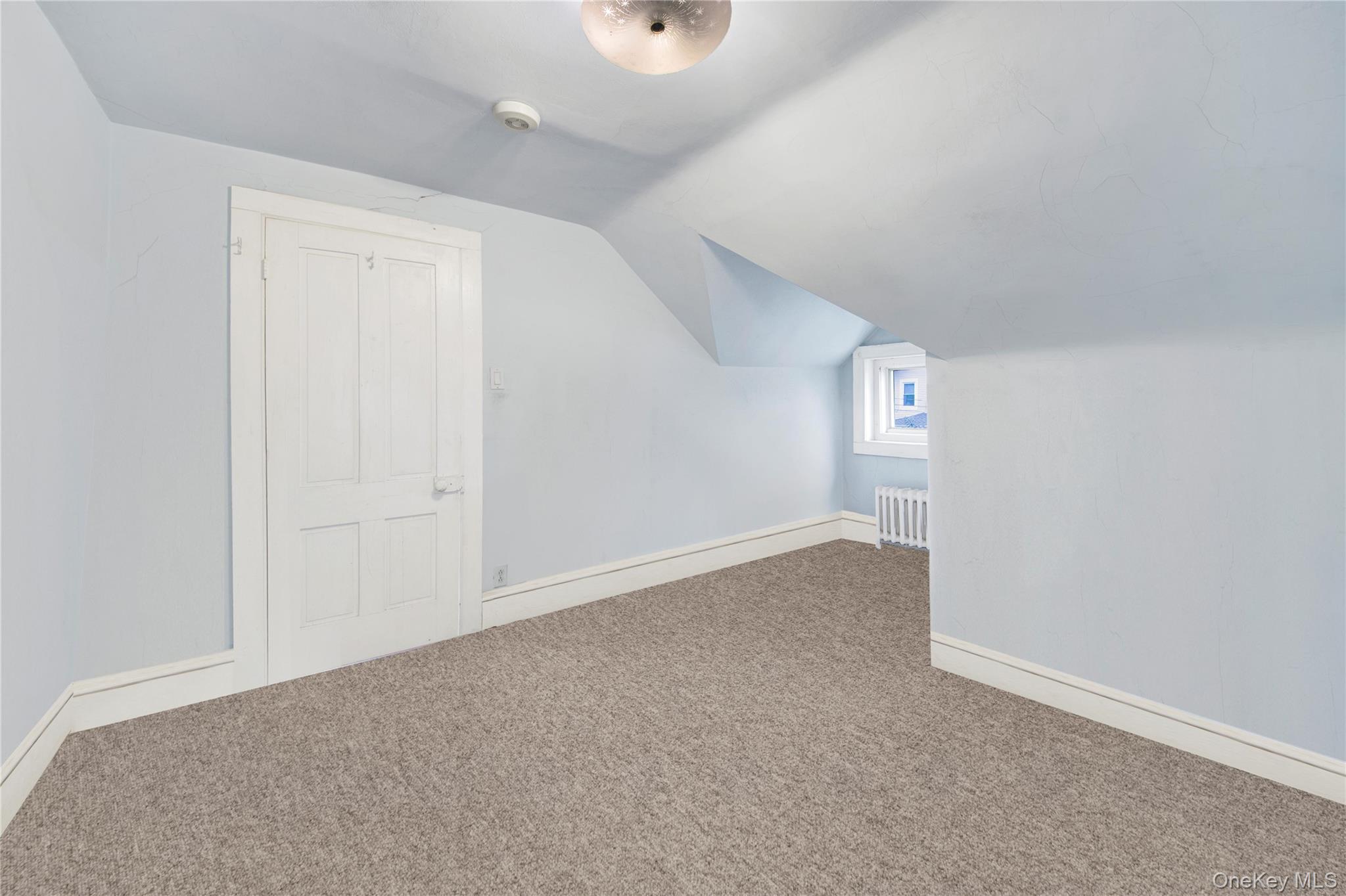 242 E 237th Street Property Photo 22