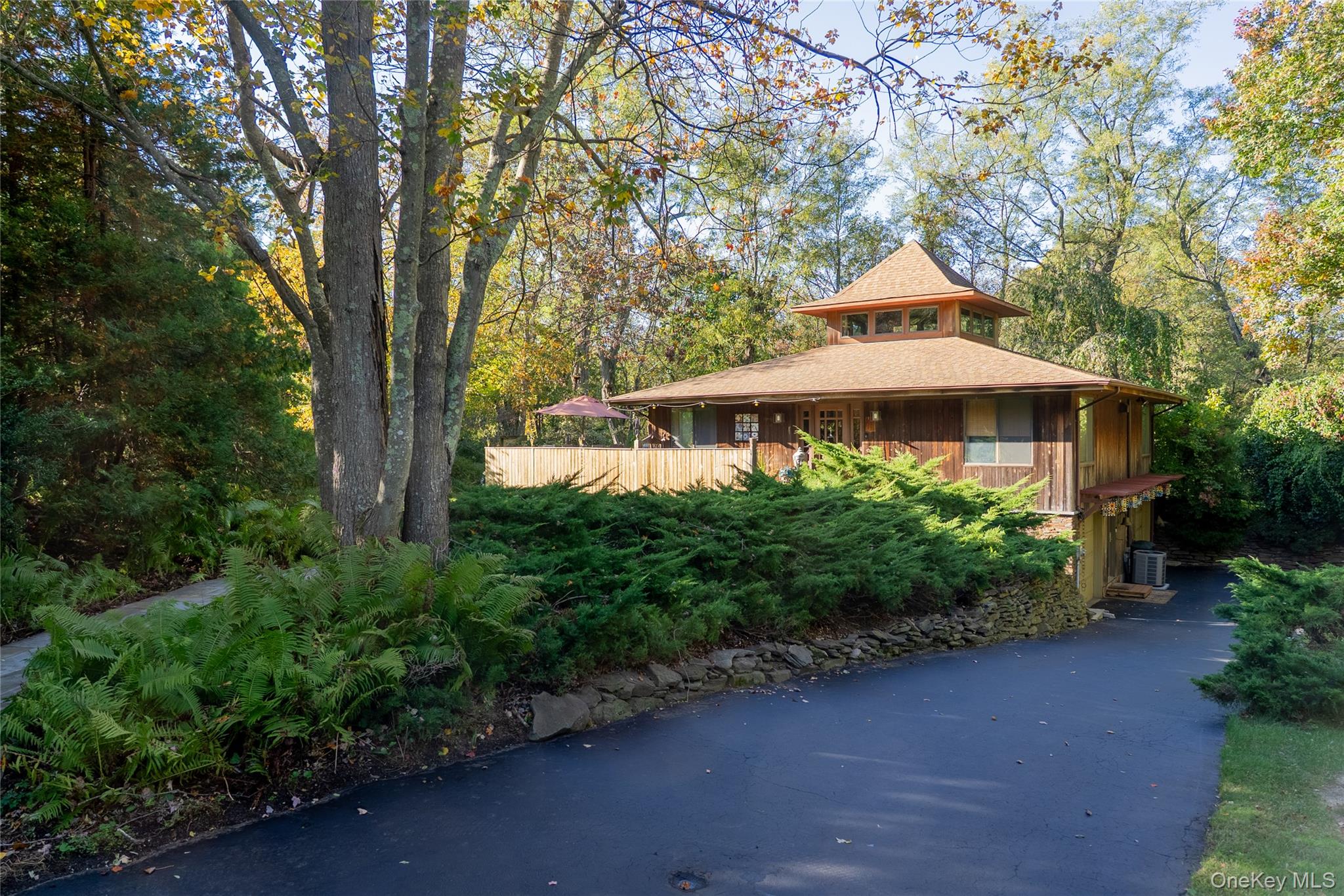 30 Long Bow Property Photo 3