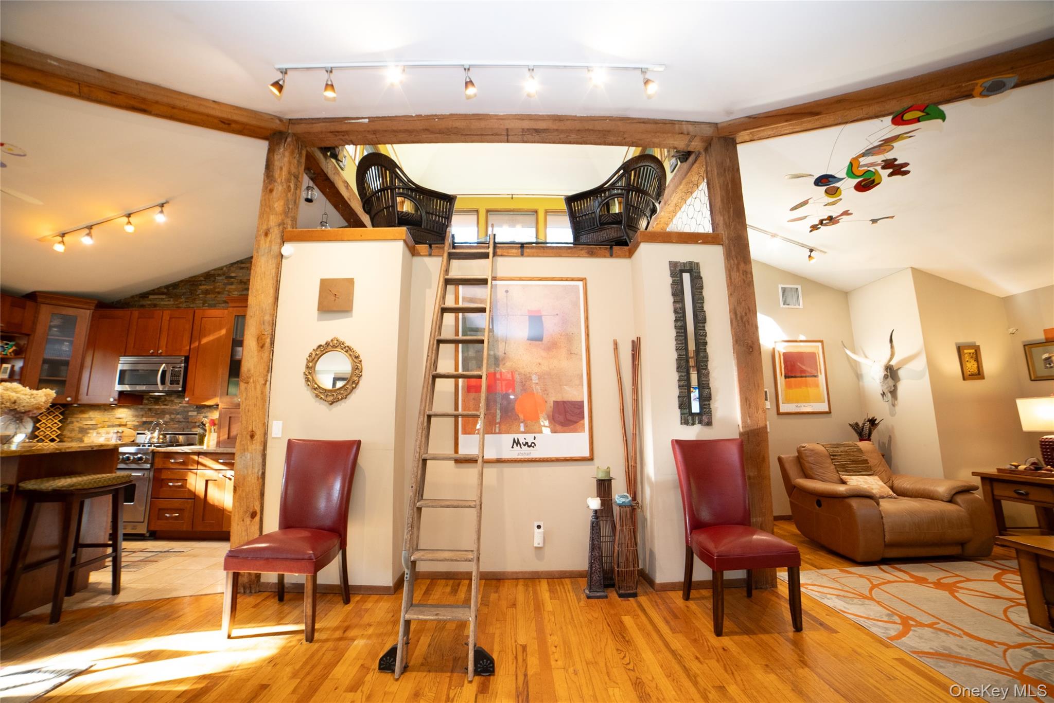 30 Long Bow Property Photo 4