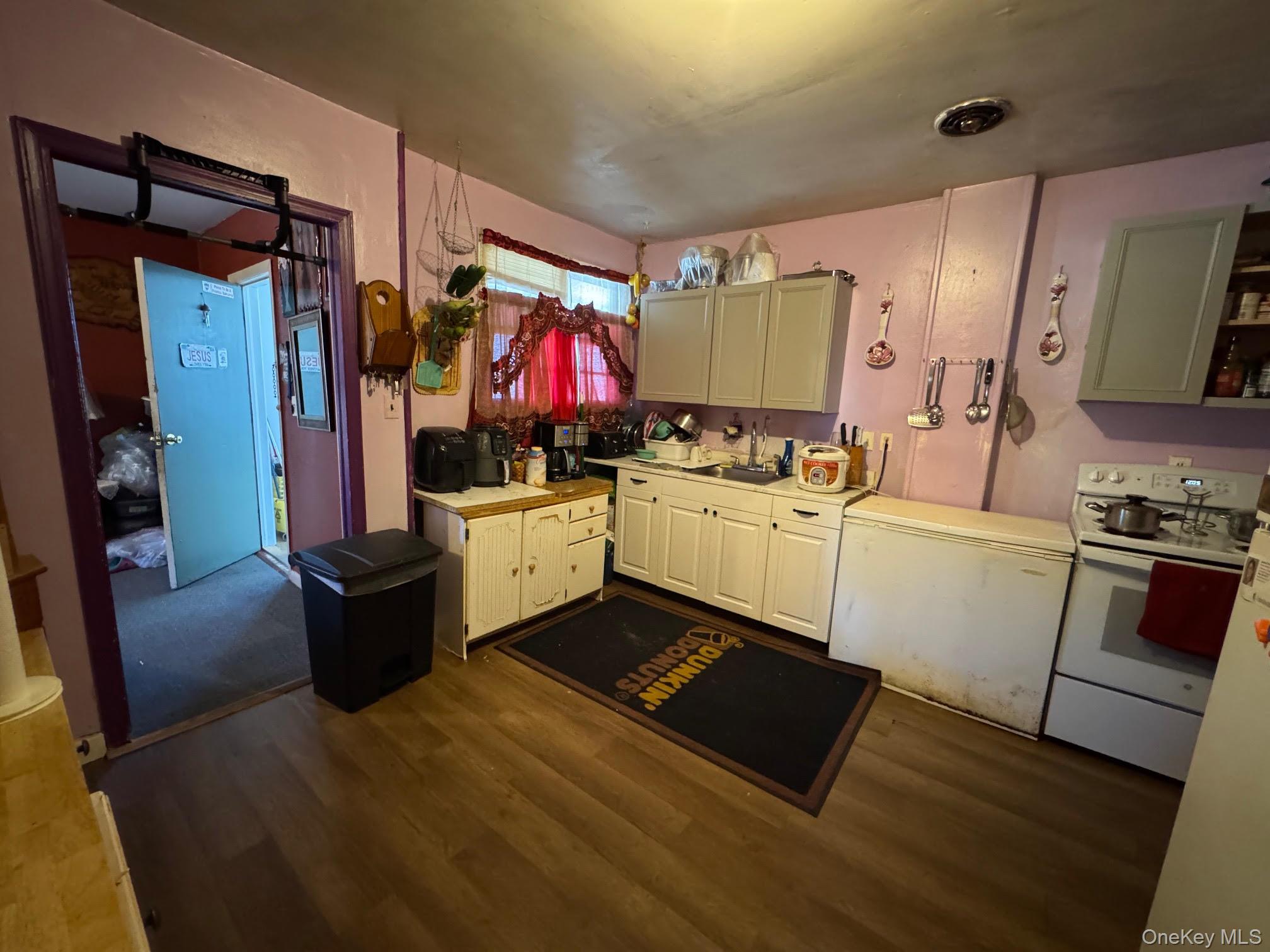 13 Mountain Avenue Property Photo 7