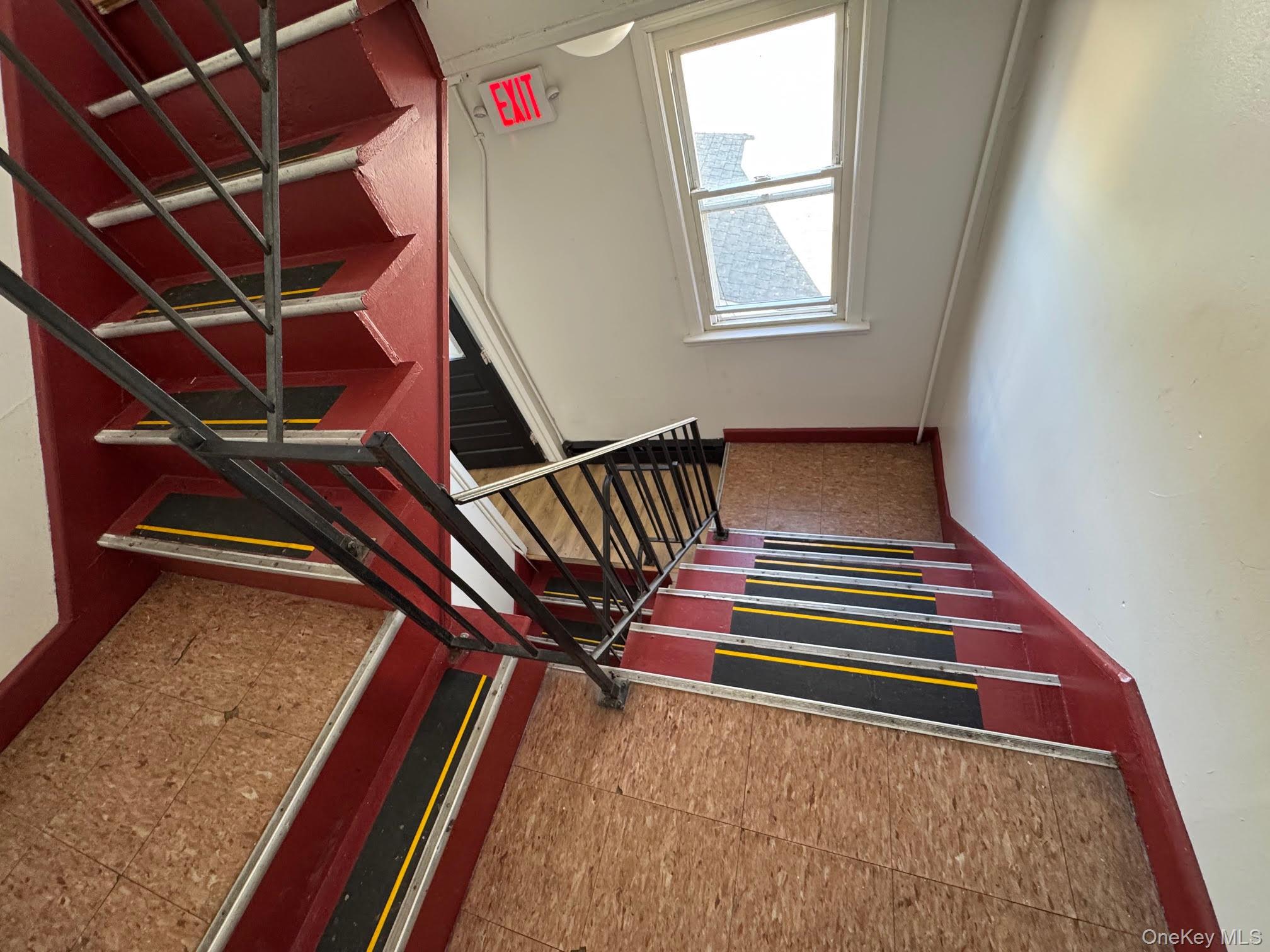 13 Mountain Avenue Property Photo 18