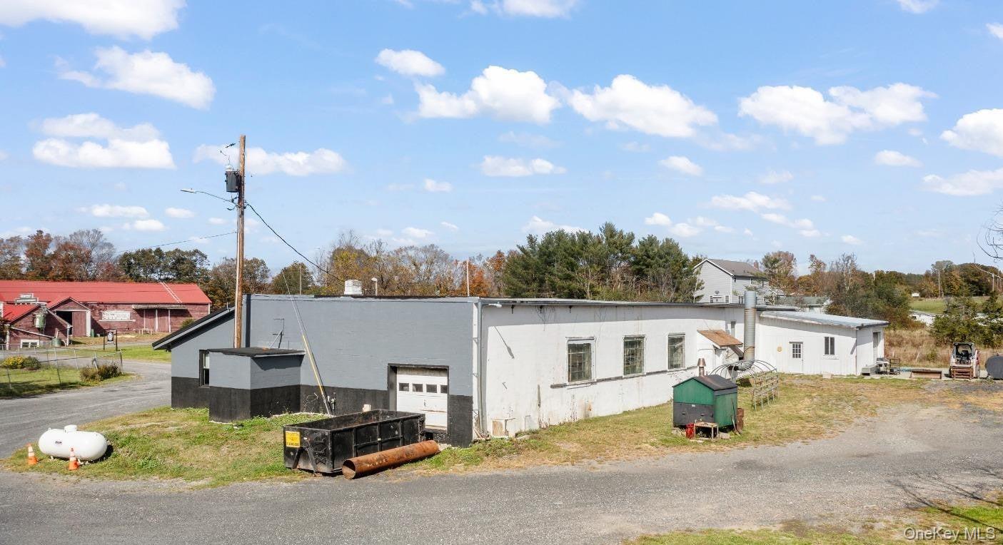 799 County Highway 111 Property Photo 5