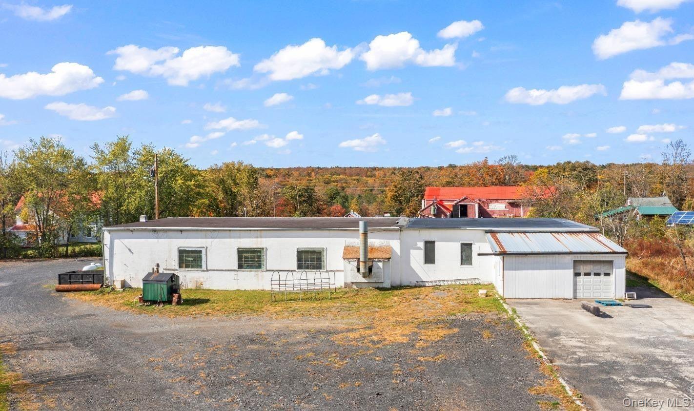 799 County Highway 111 Property Photo 6