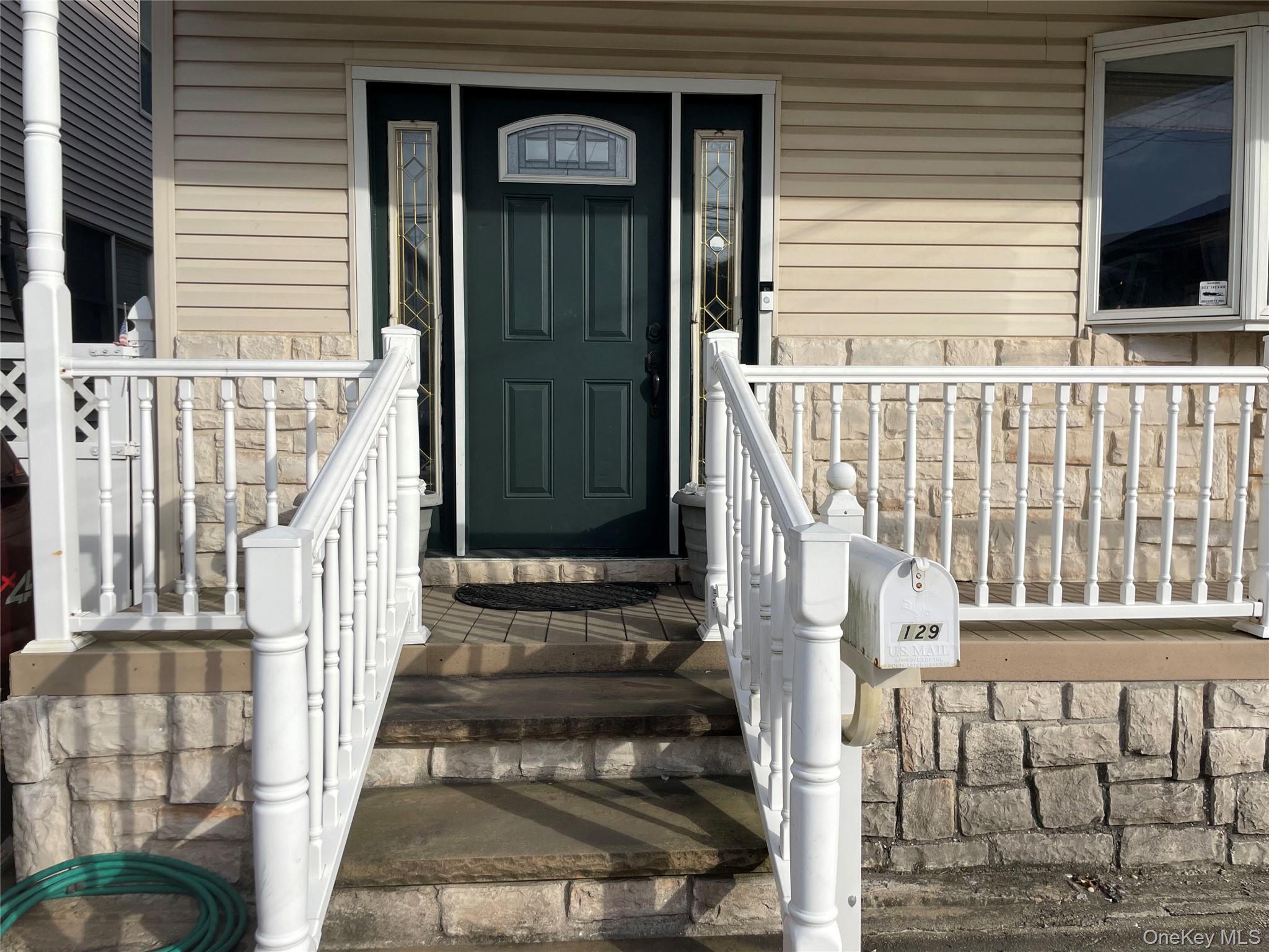 129 West Boulevard Property Photo 3