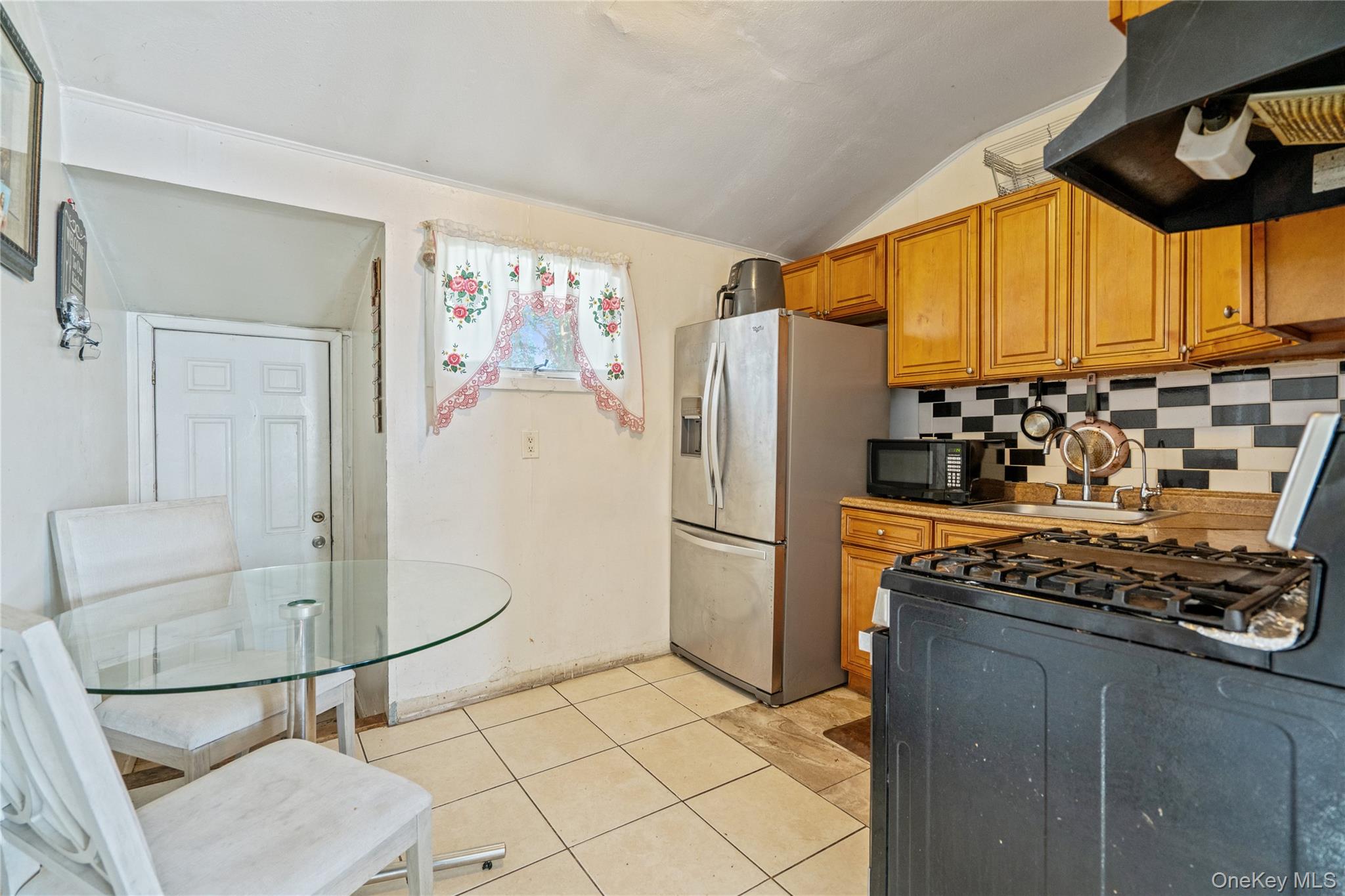 501 Scherger Avenue Property Photo 8