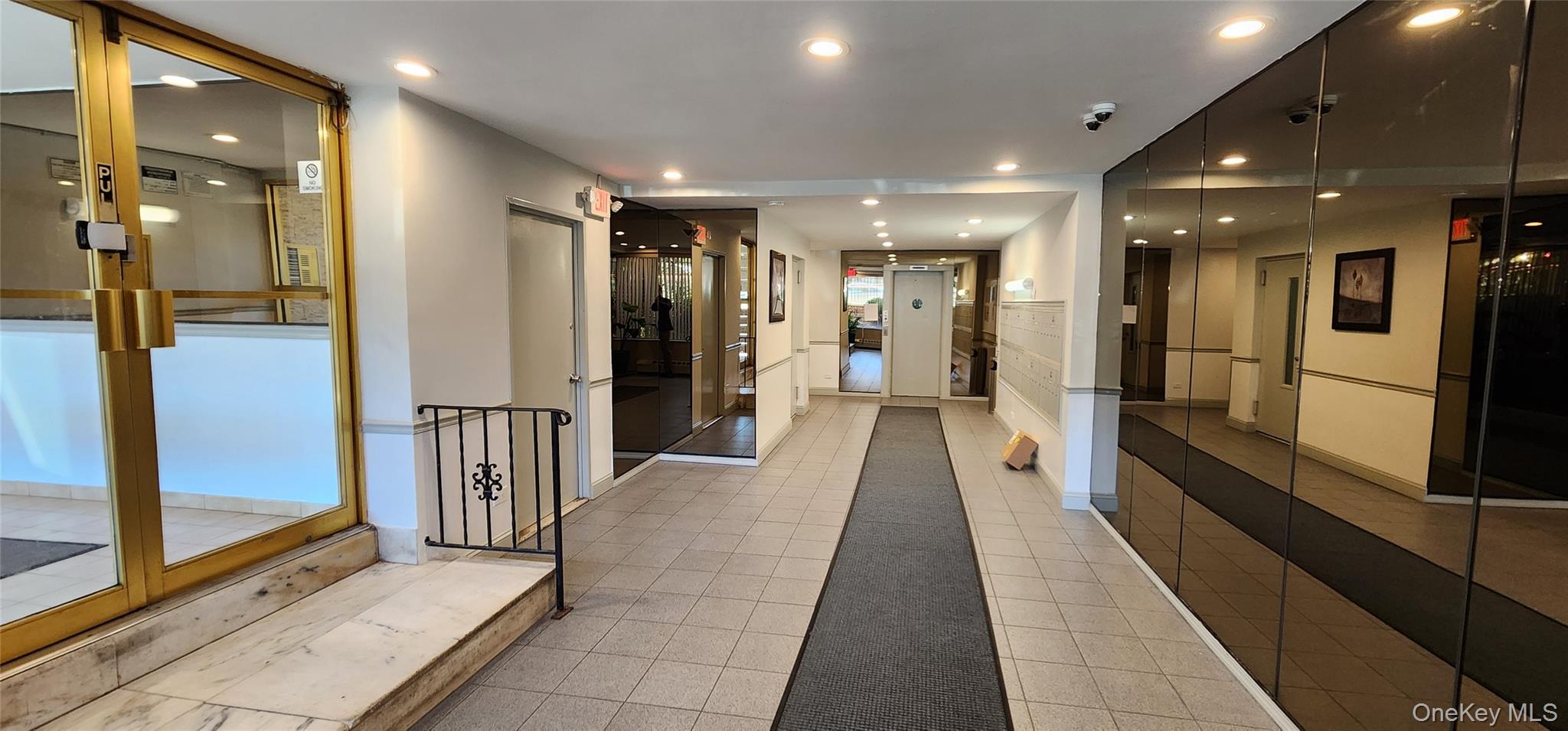 222-89 Braddock Ave 5a Property Photo 16