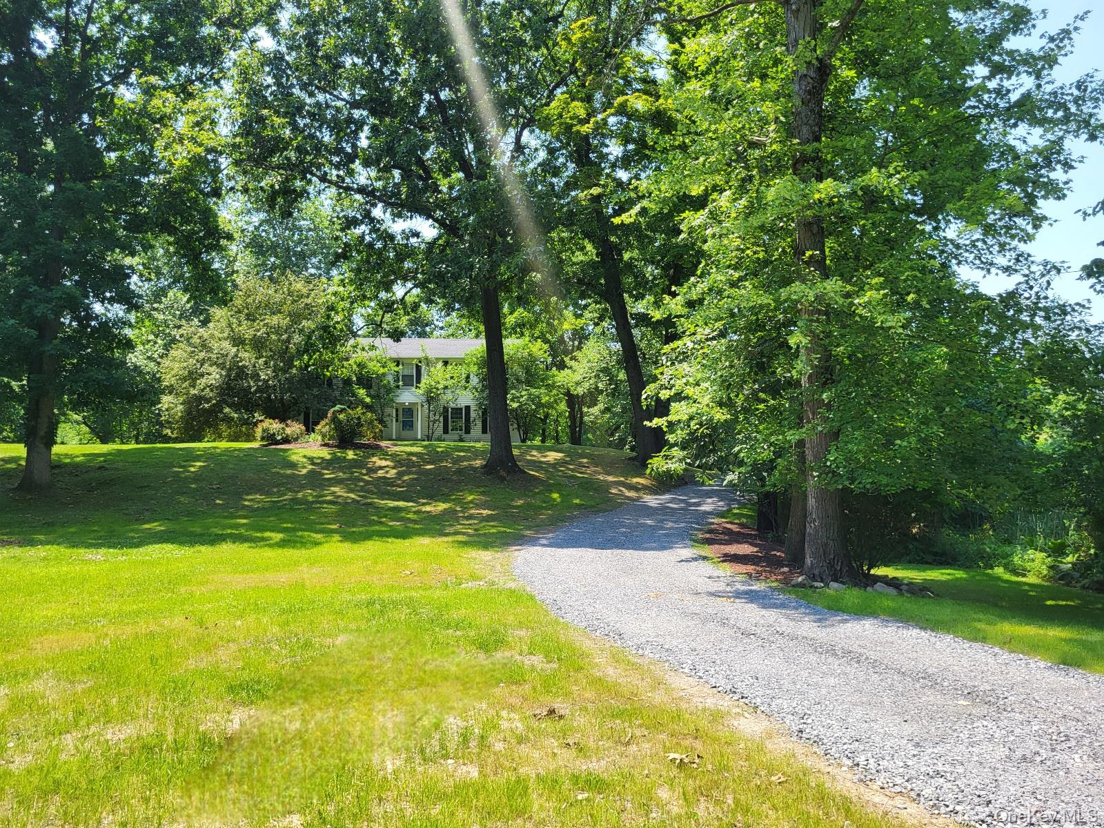15 Blue Jay Drive Property Photo 7