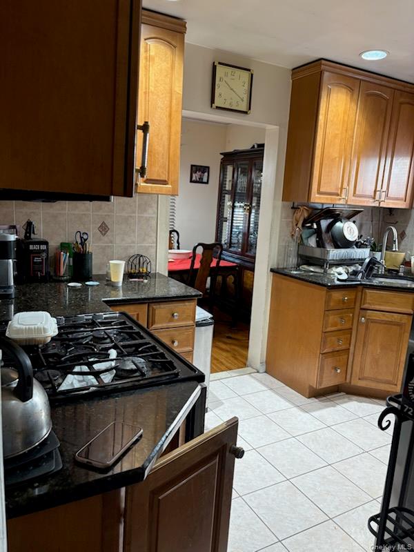 11521 142nd Street Property Photo 4