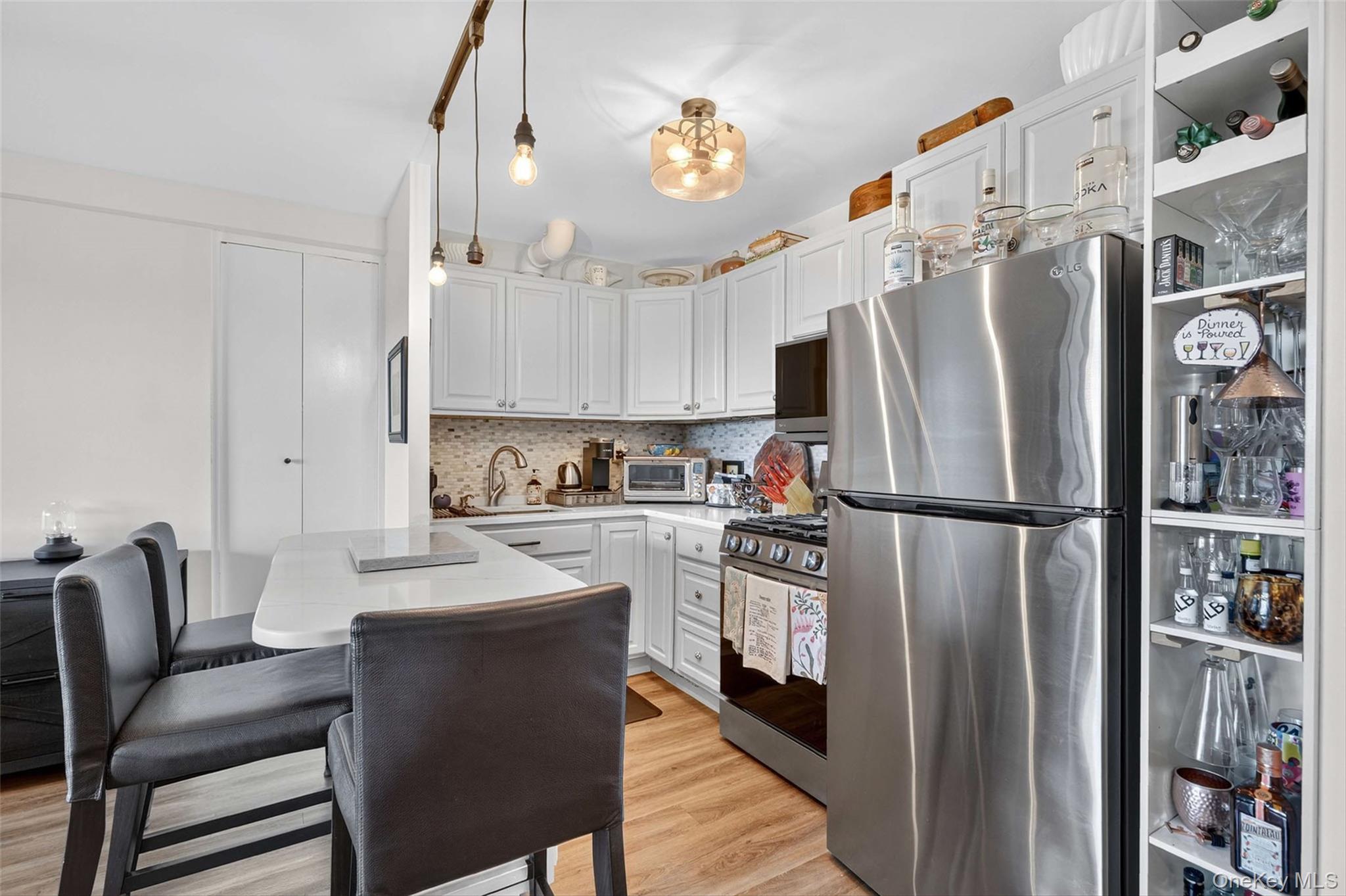 155 Ferris Avenue #12l Property Photo 8