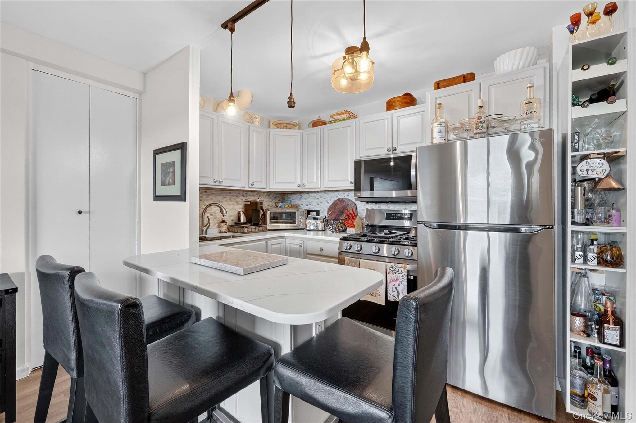 155 Ferris Avenue #12l Property Photo 13
