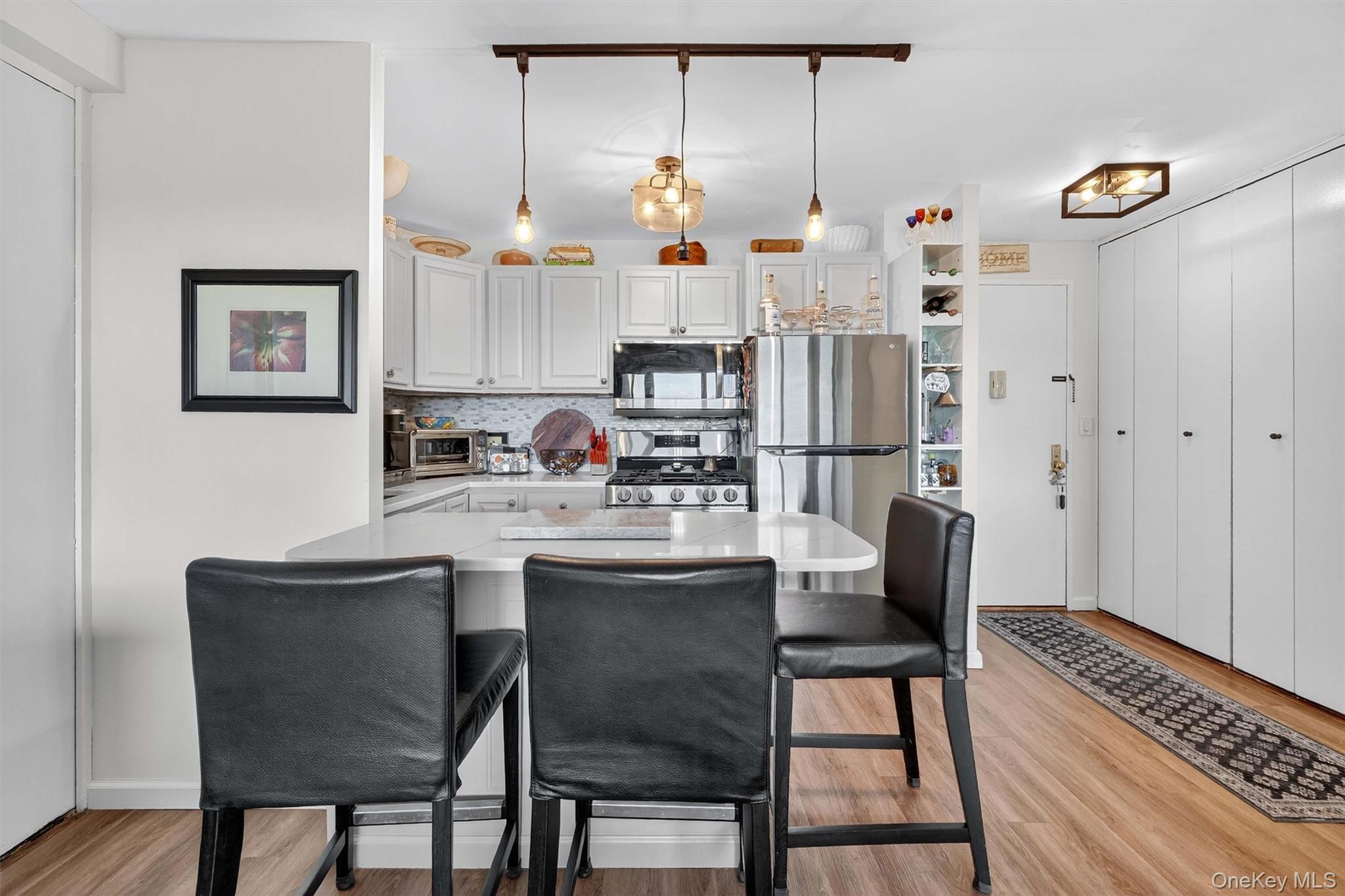 155 Ferris Avenue #12l Property Photo 14