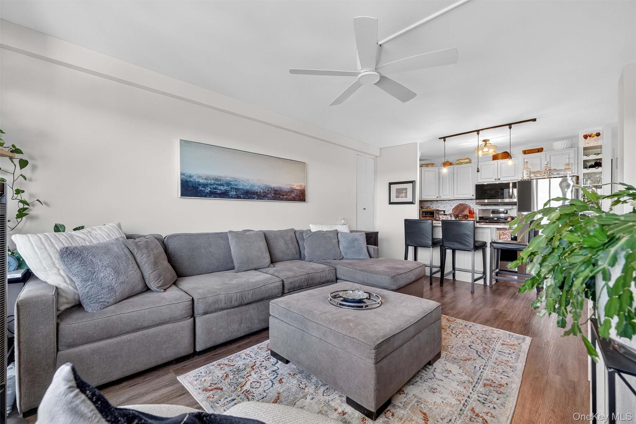 155 Ferris Avenue #12l Property Photo 18
