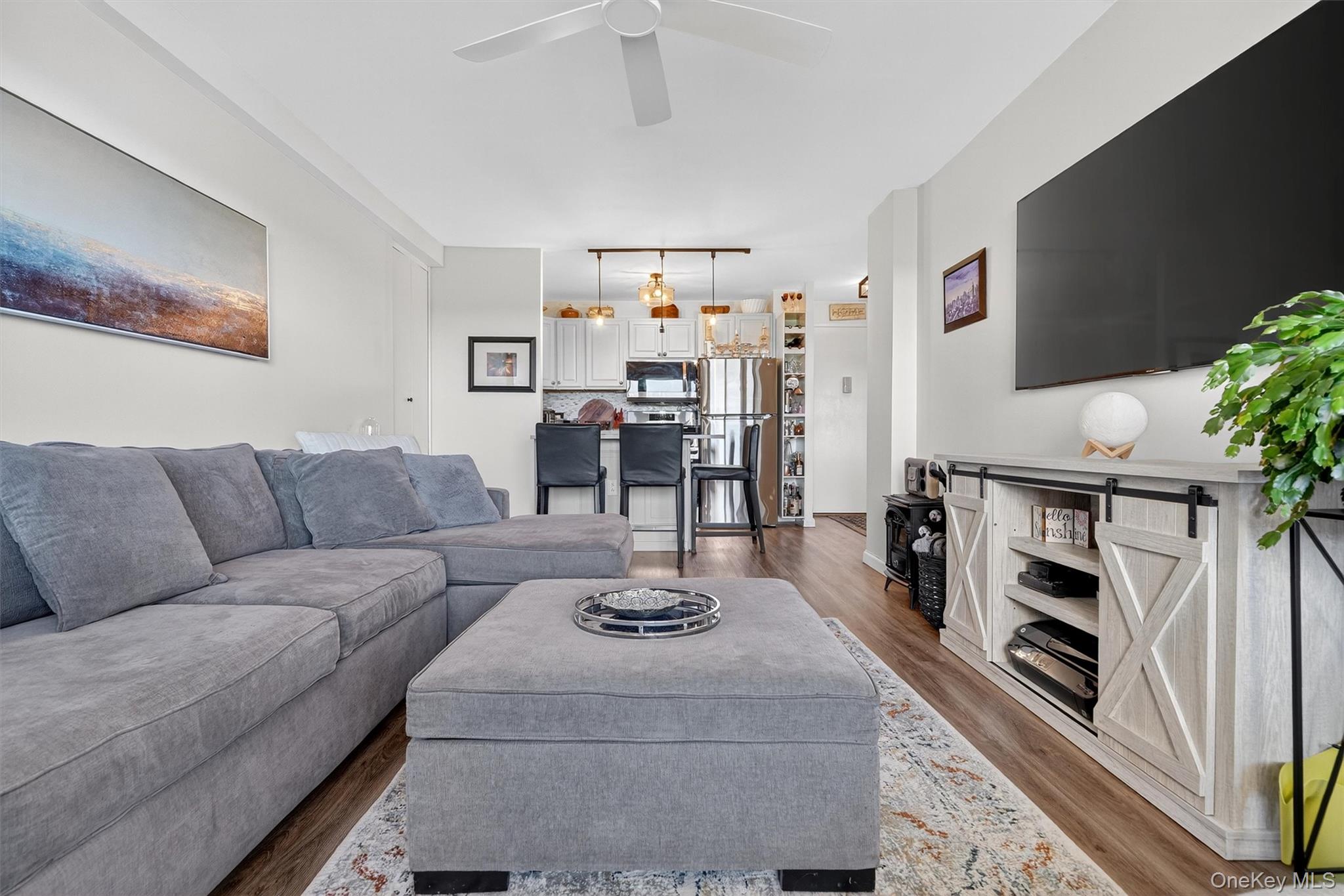 155 Ferris Avenue #12l Property Photo 19