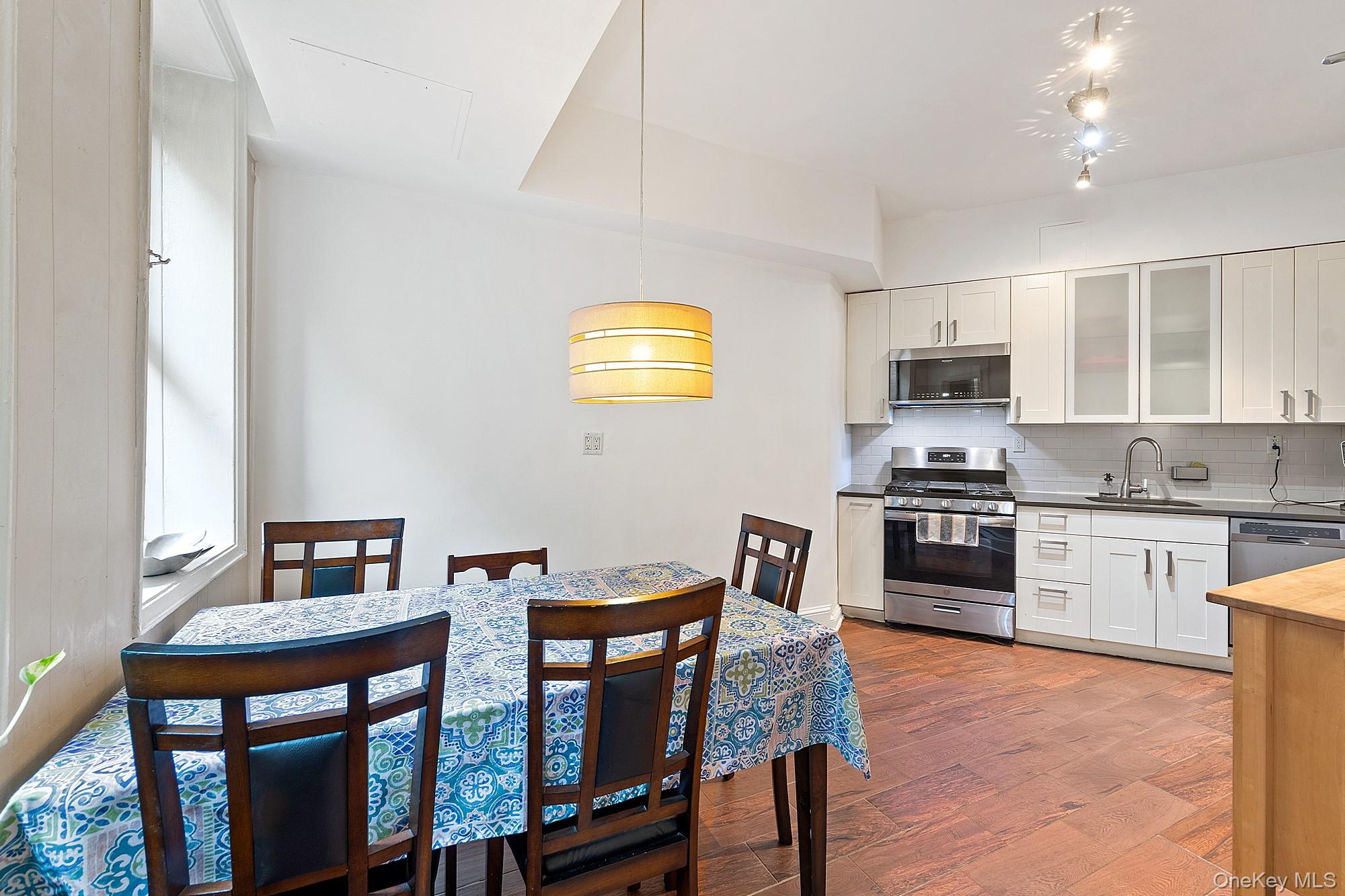 3875 Waldo Avenue 5m Property Photo 8