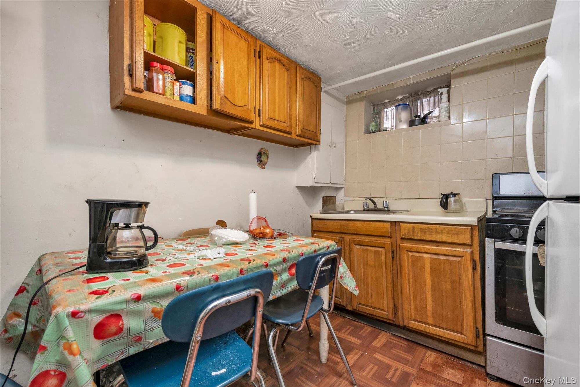 1721 E 54th Street Property Photo 13