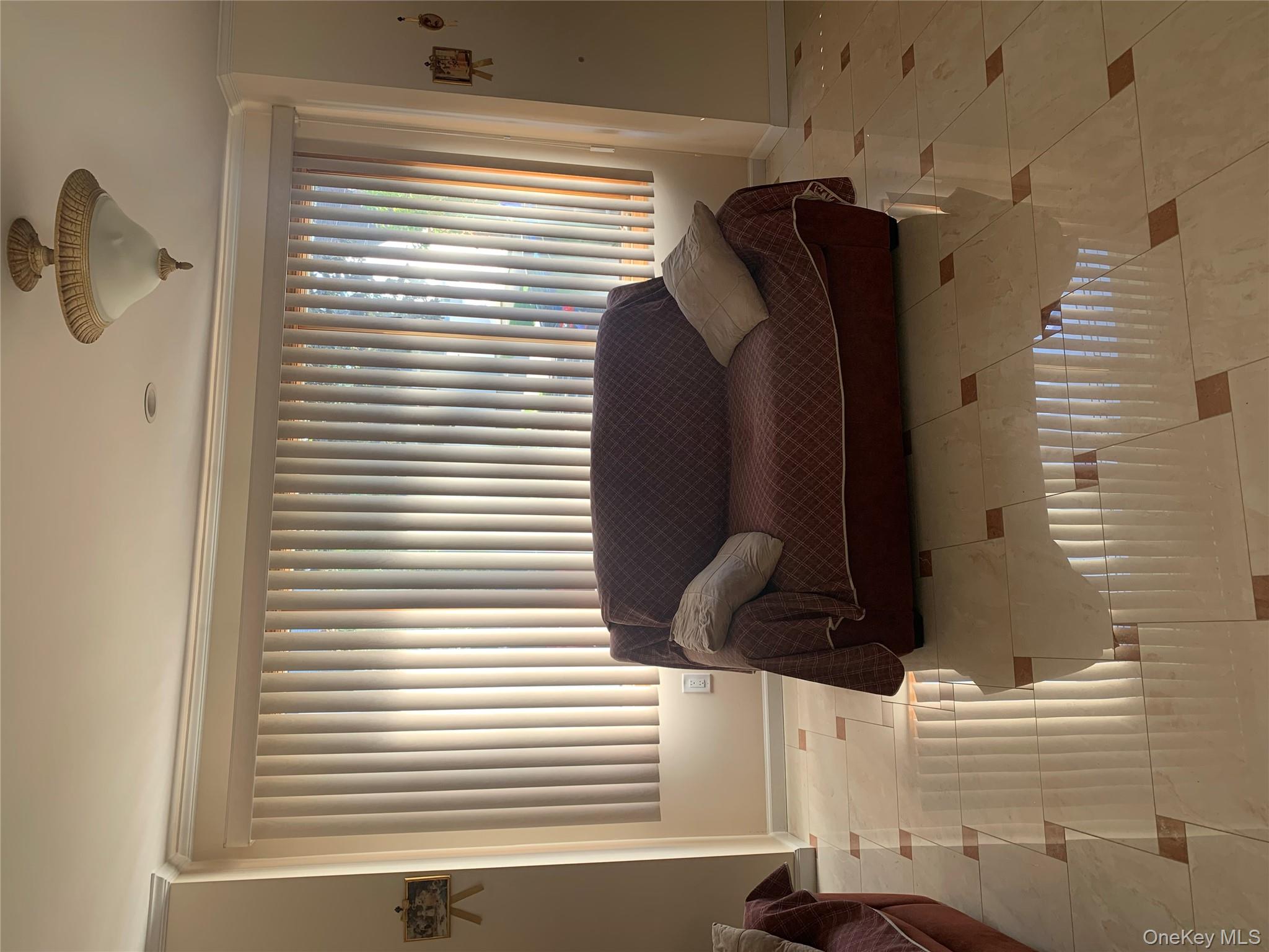 15817 90th Street Property Photo 6