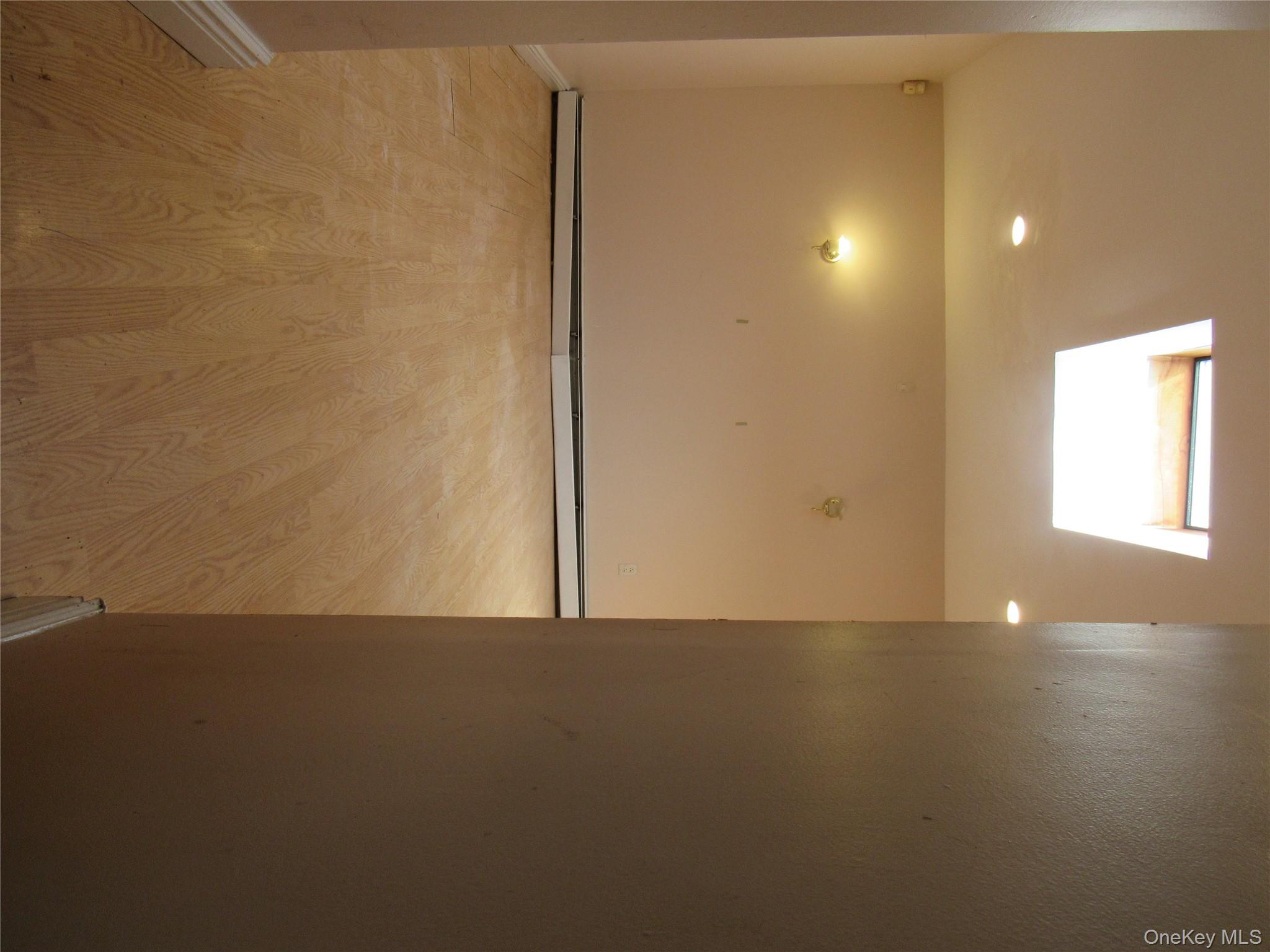 6 Broadway Property Photo 14