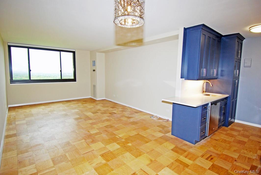 26910 Grand Central Parkway 22p Property Photo 2