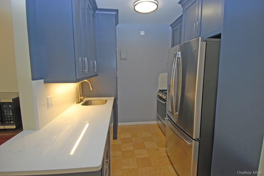 26910 Grand Central Parkway 22p Property Photo 6
