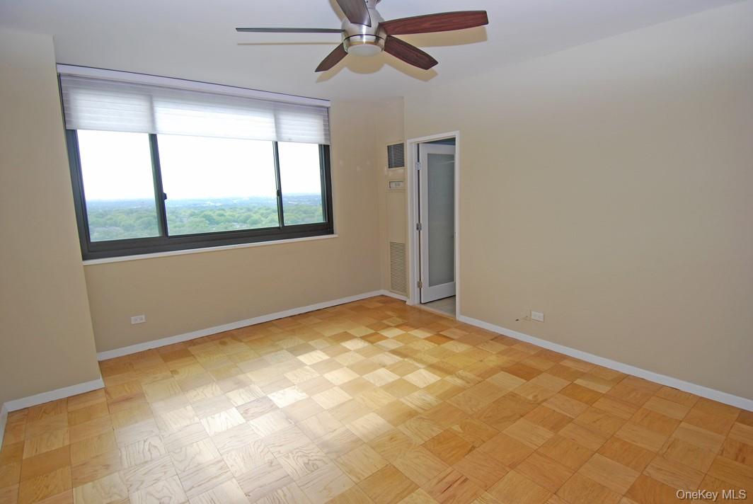 26910 Grand Central Parkway 22p Property Photo 14